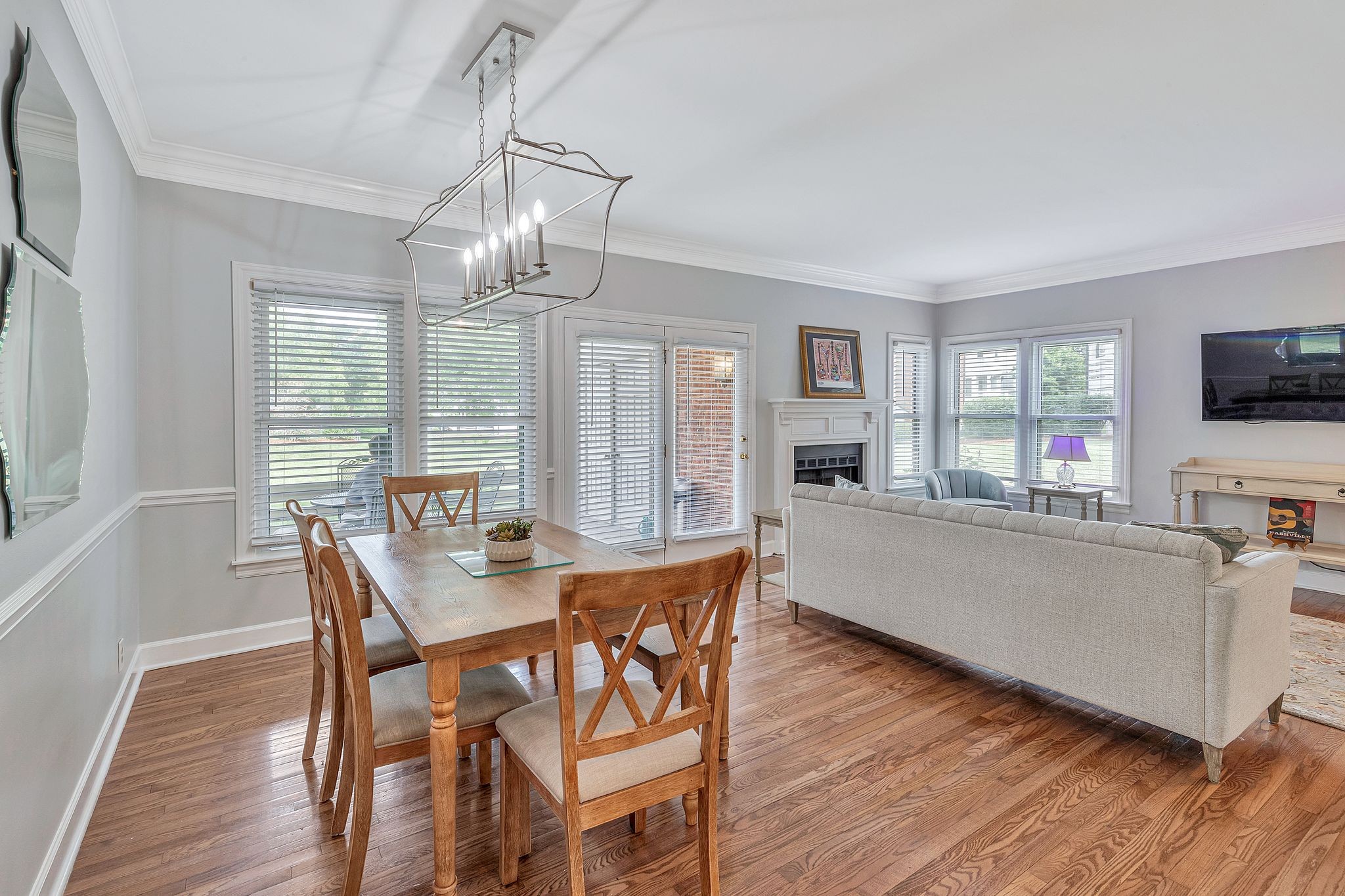 237 Boxmere Pl