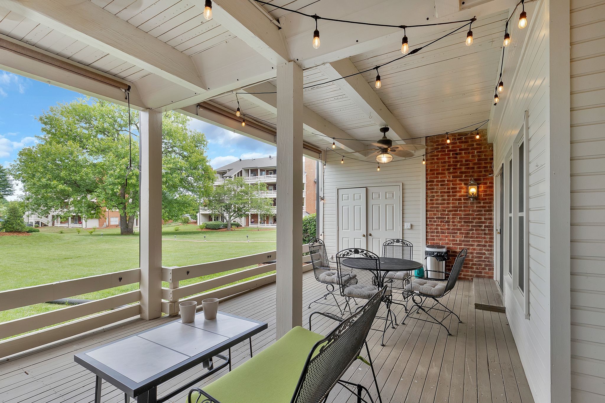 237 Boxmere Pl