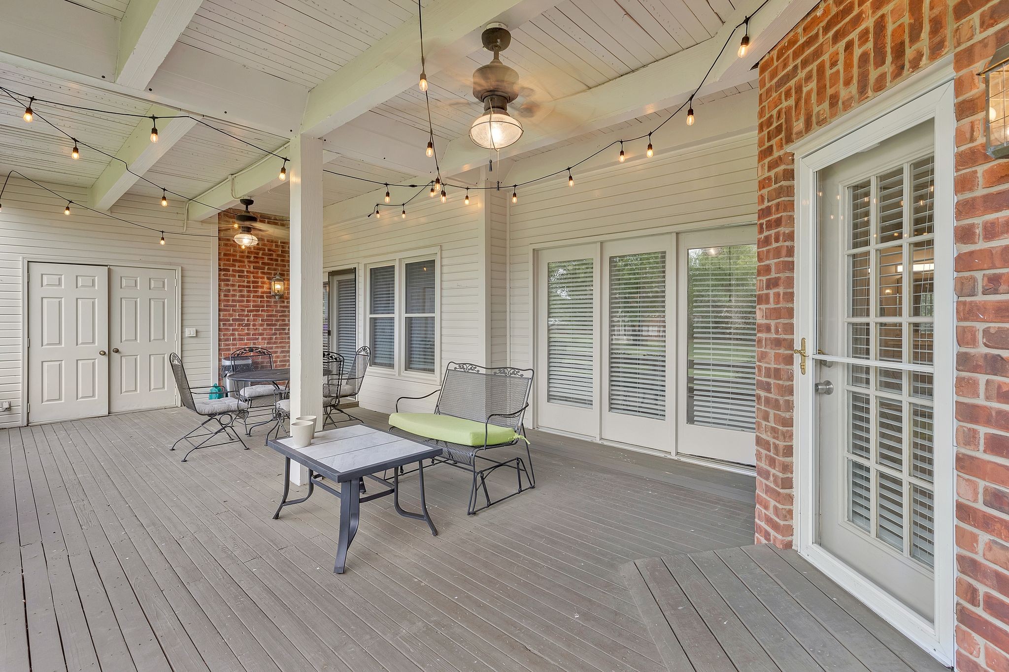 237 Boxmere Pl