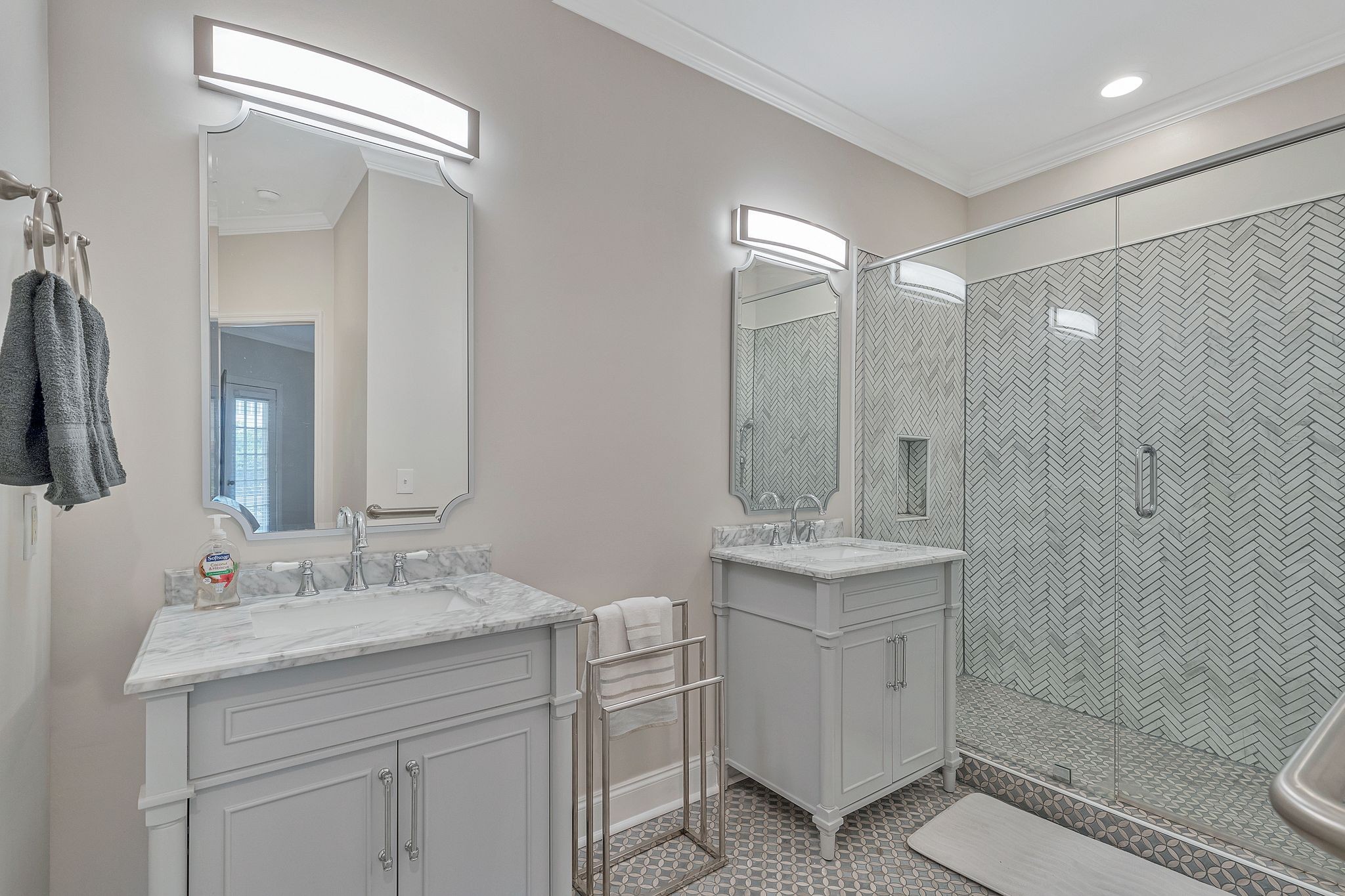 237 Boxmere Pl