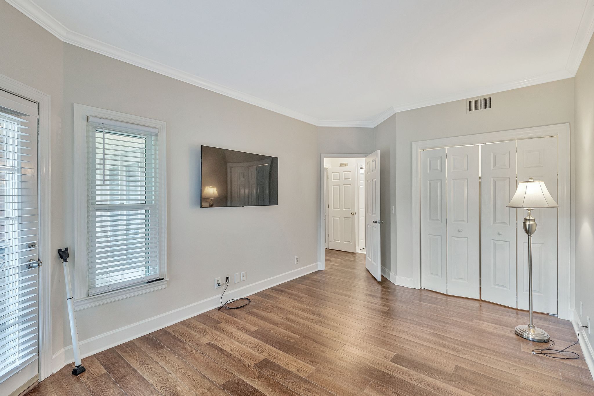 237 Boxmere Pl
