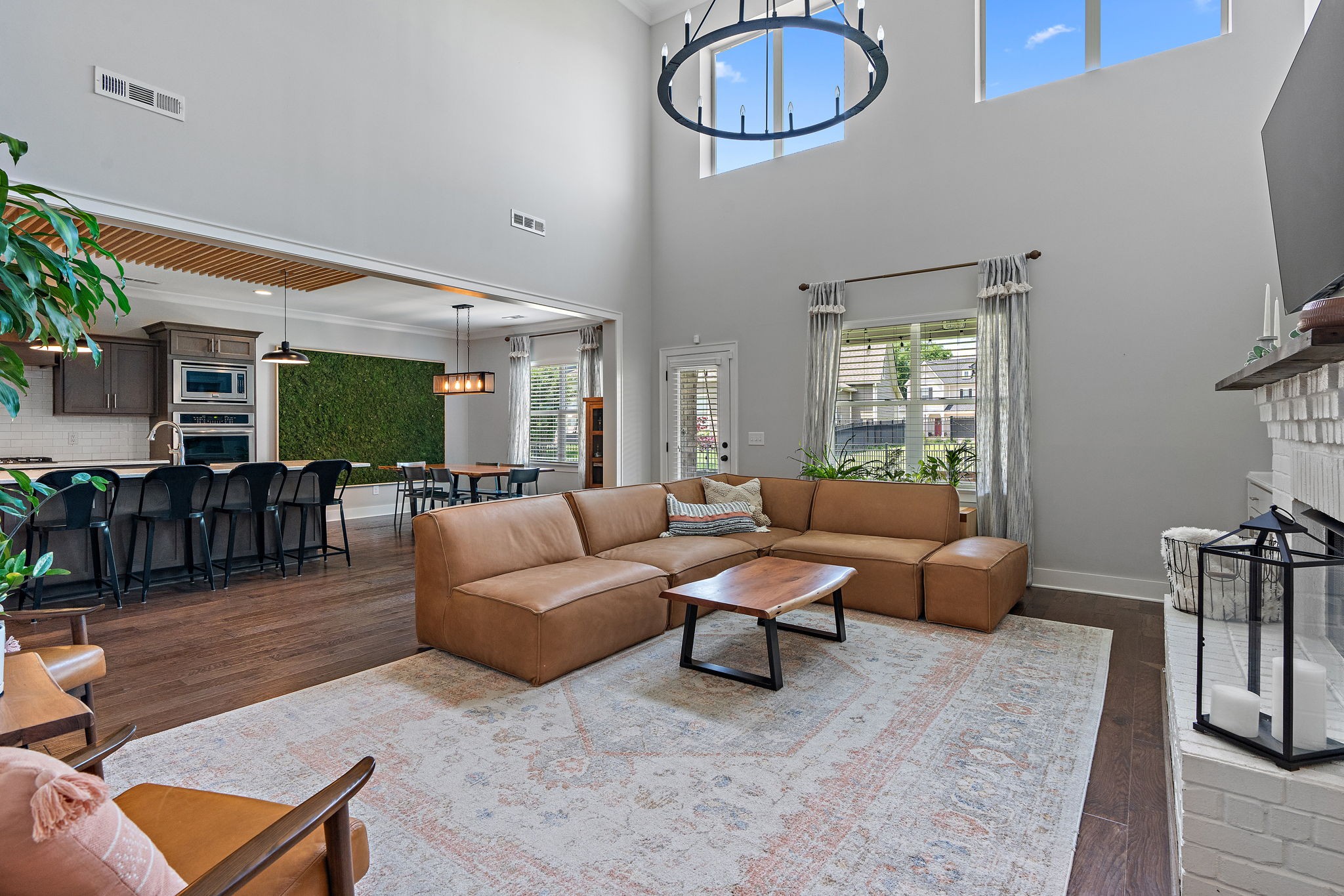 315 Colt Ave