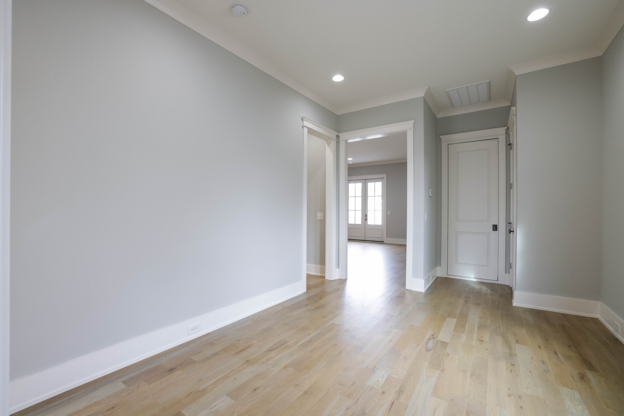 421 Glen West Dr