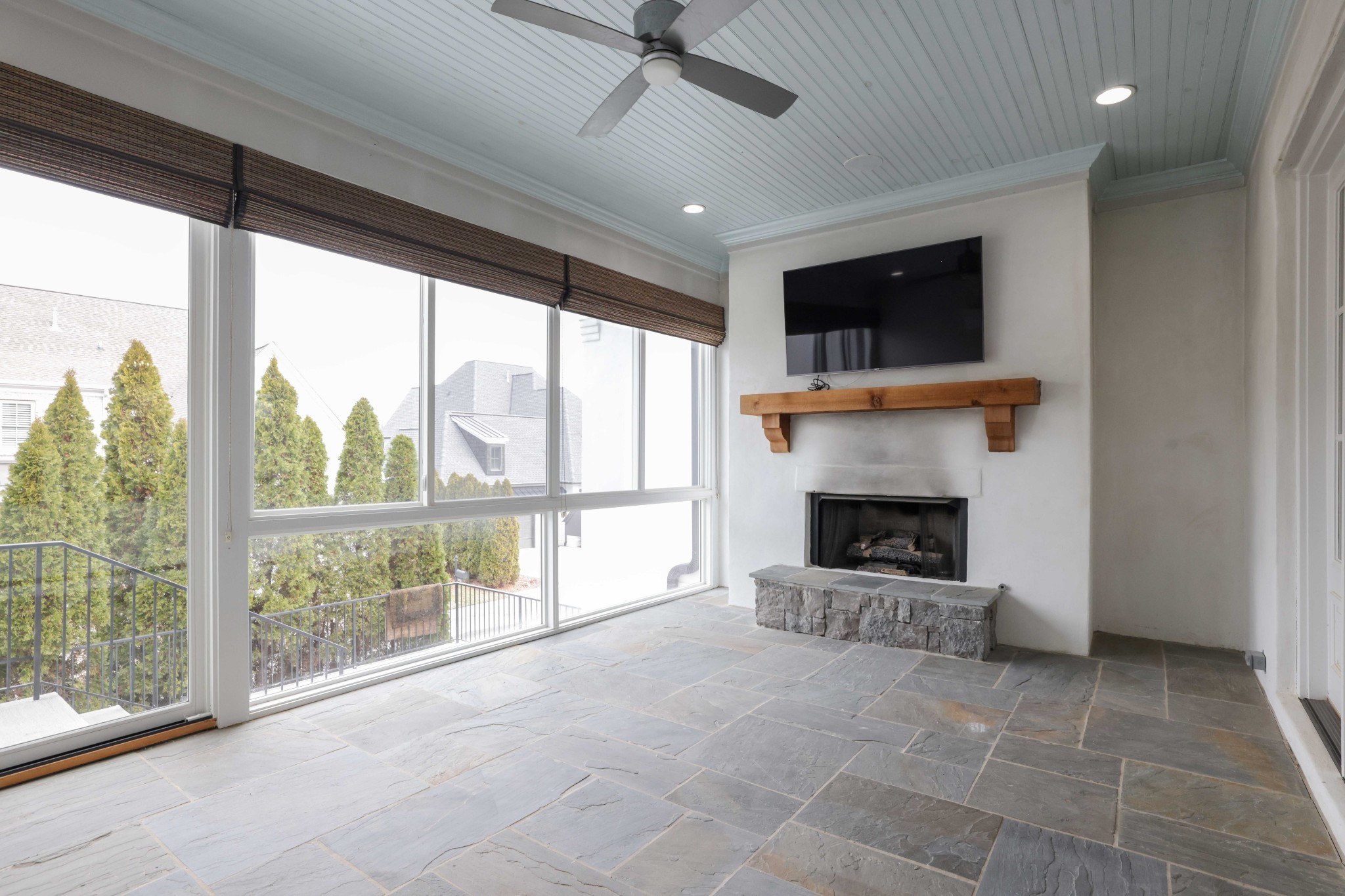 421 Glen West Dr