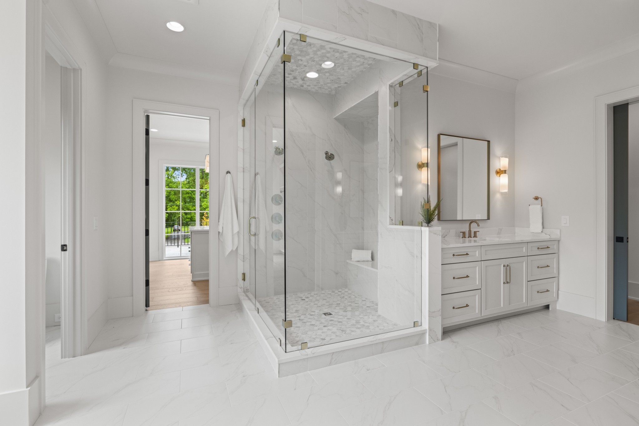 8011 Vaden Dr