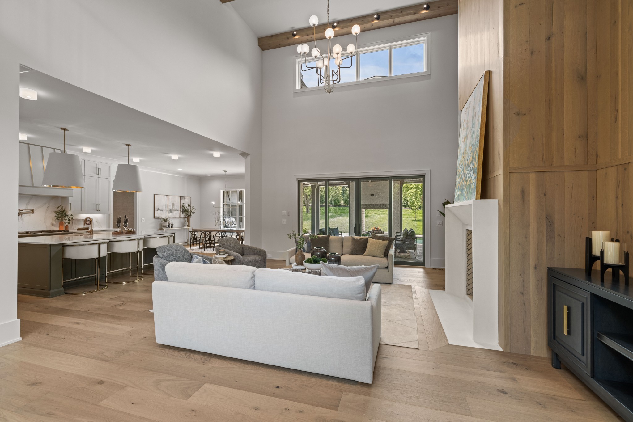 8011 Vaden Dr