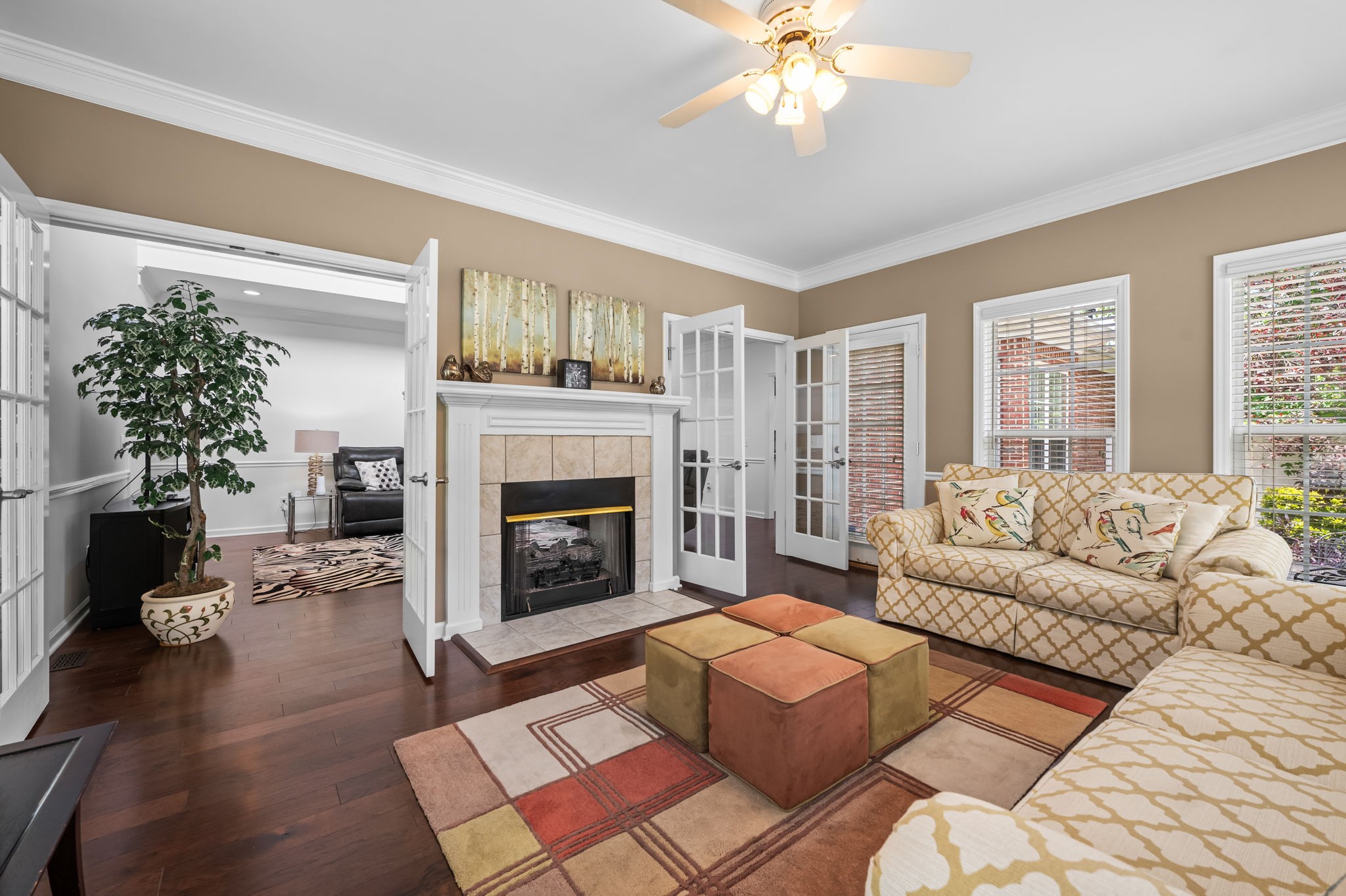 1926 Creekwalk Dr