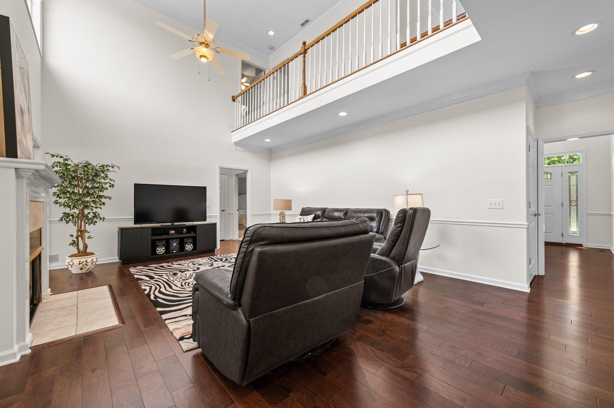 1926 Creekwalk Dr