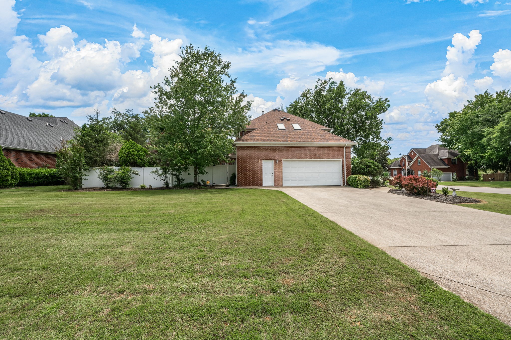 1926 Creekwalk Dr