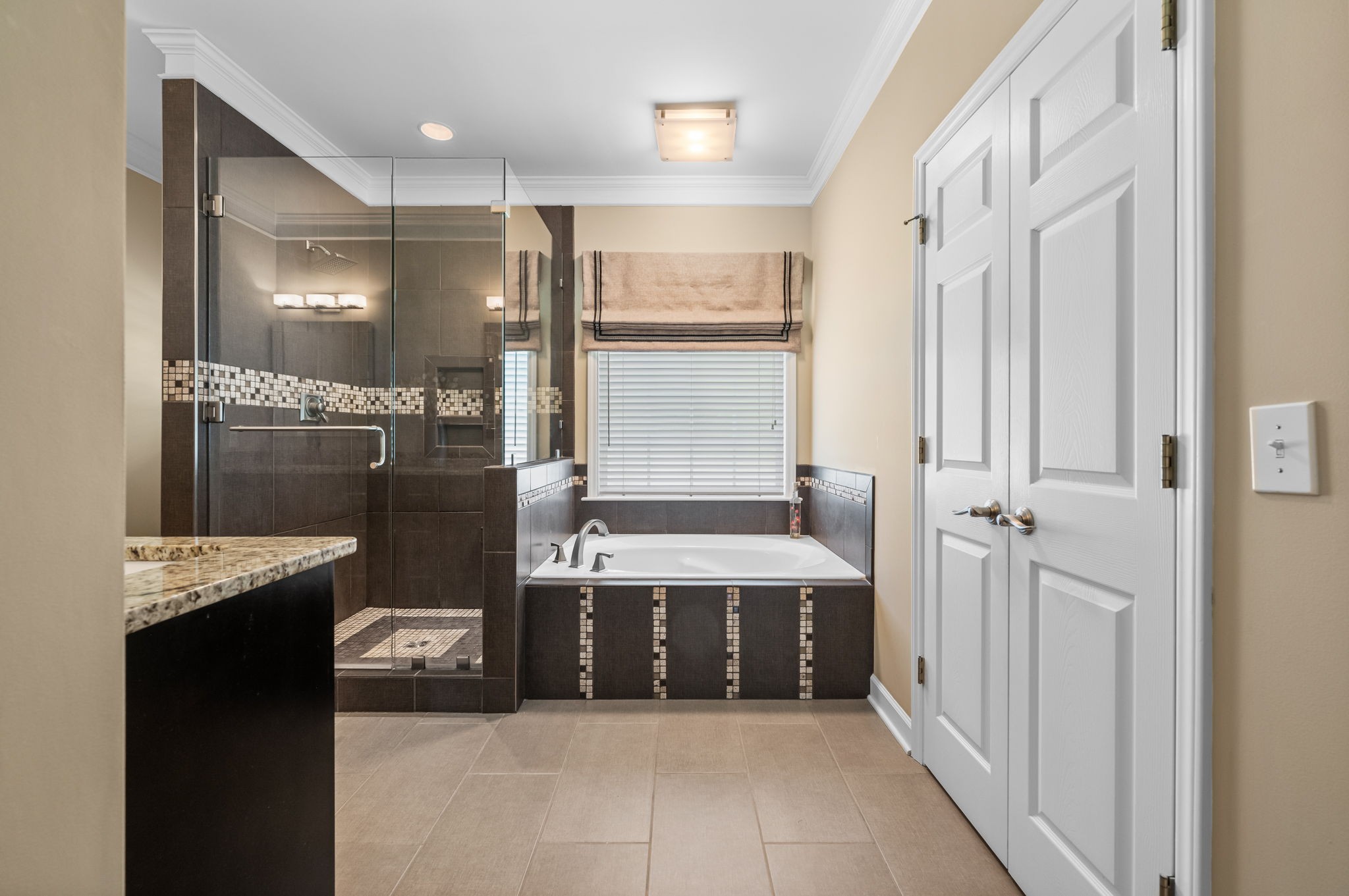 1926 Creekwalk Dr