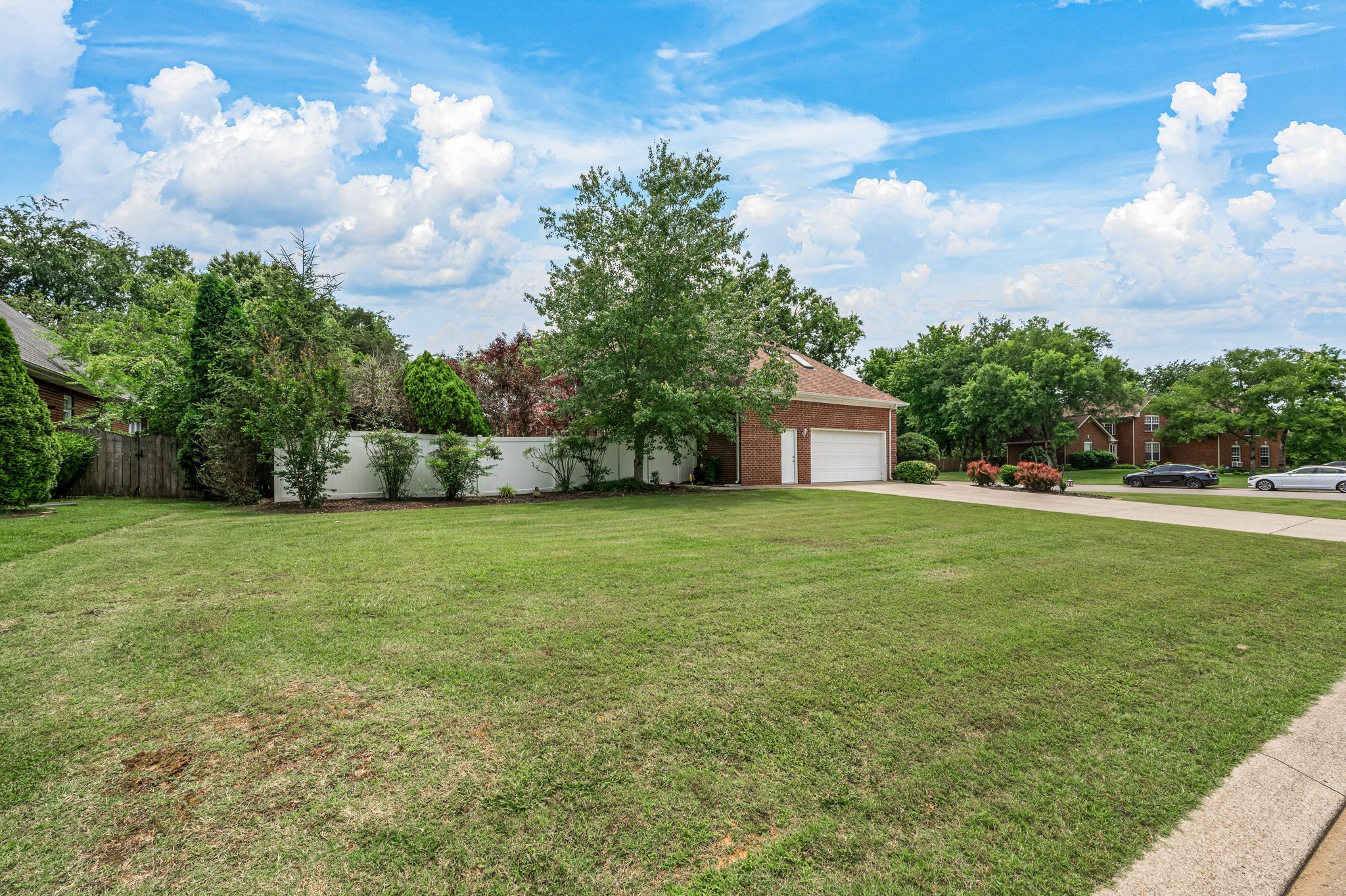 1926 Creekwalk Dr