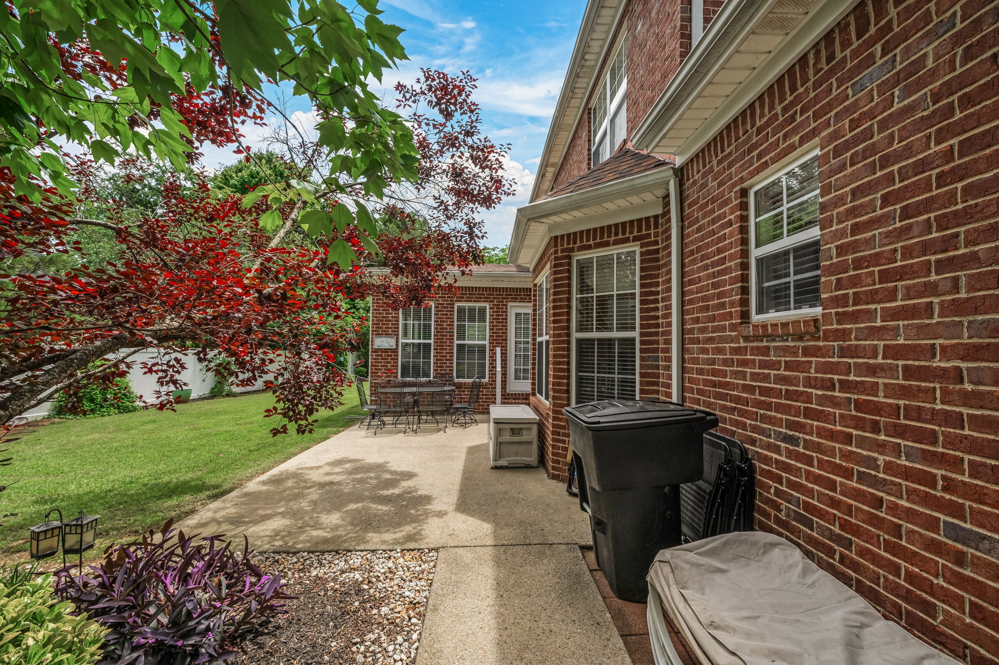 1926 Creekwalk Dr