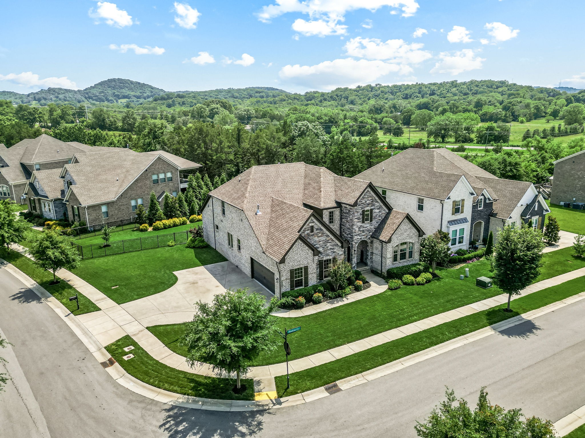 2009 Belsford Dr