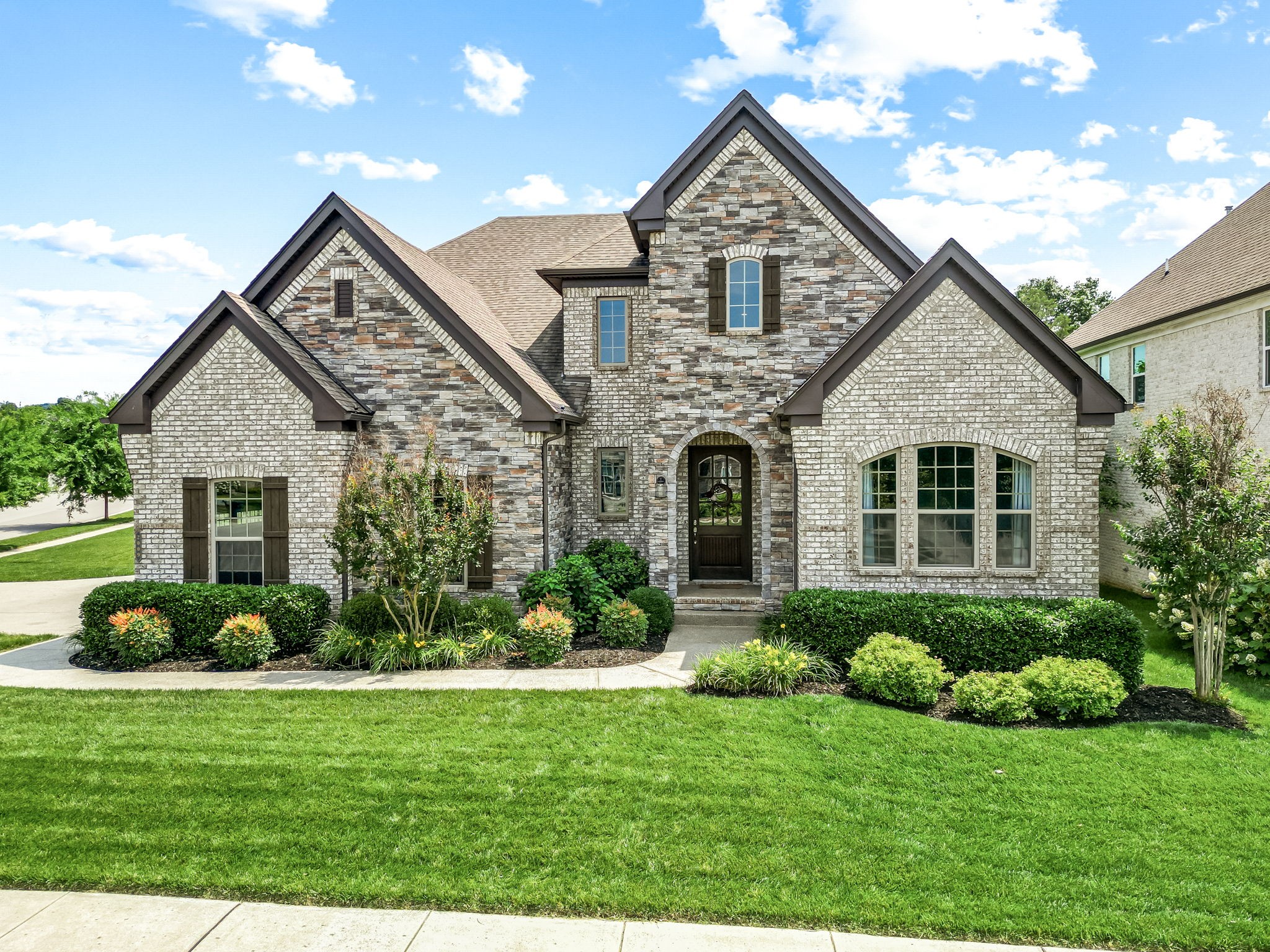 2009 Belsford Dr