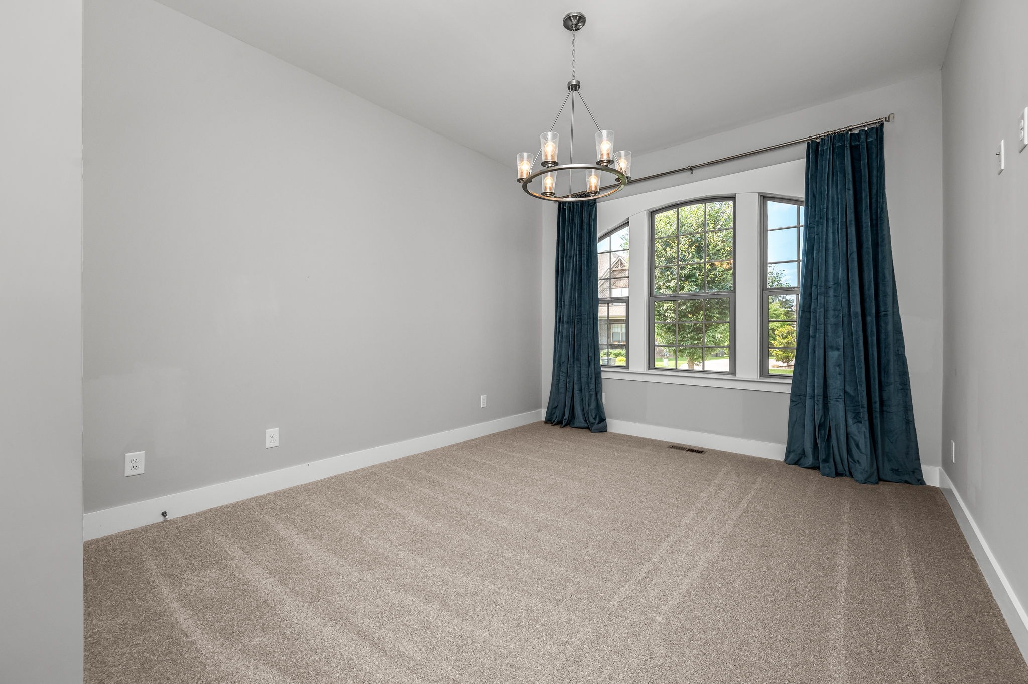 2009 Belsford Dr