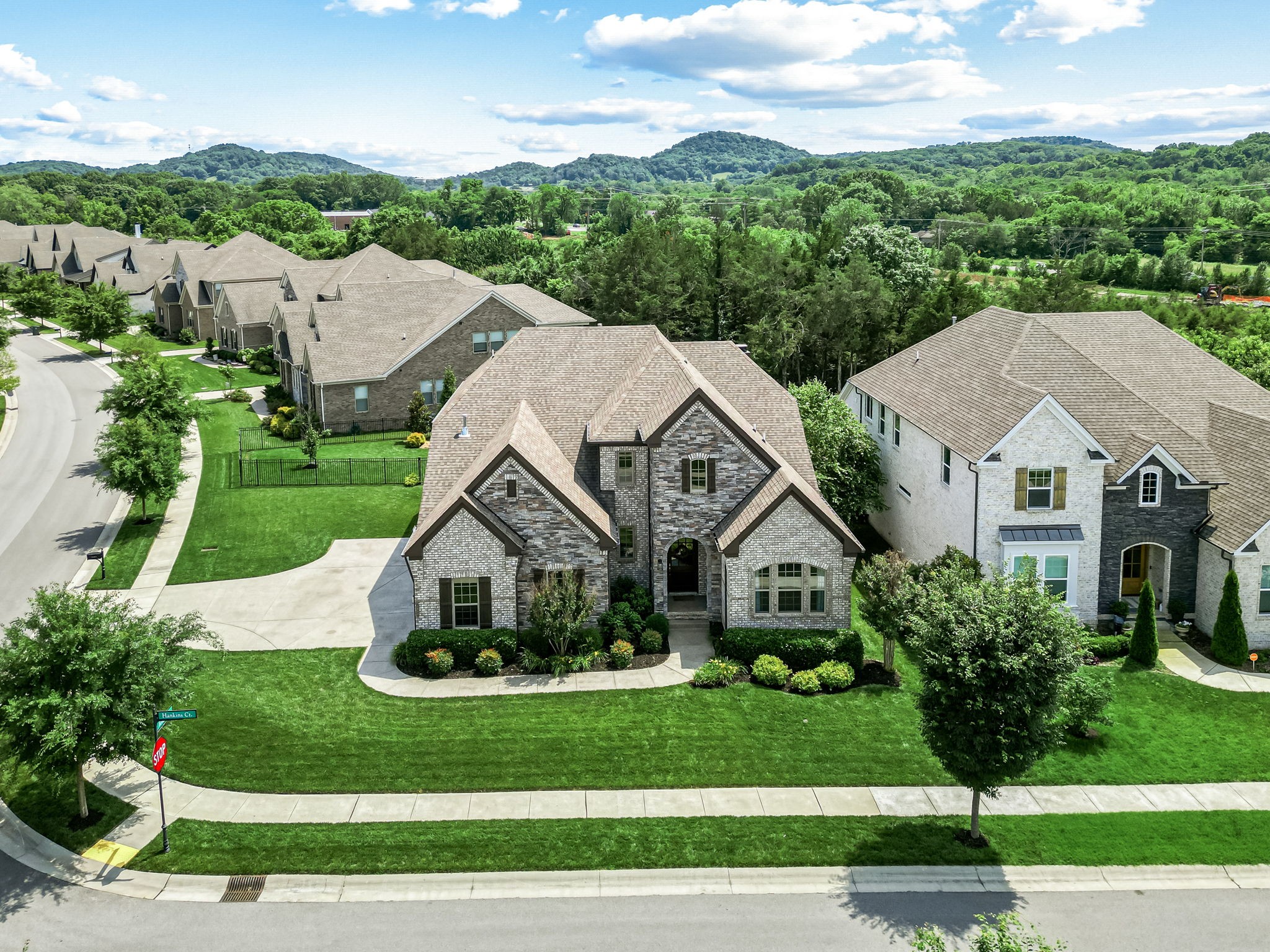 2009 Belsford Dr