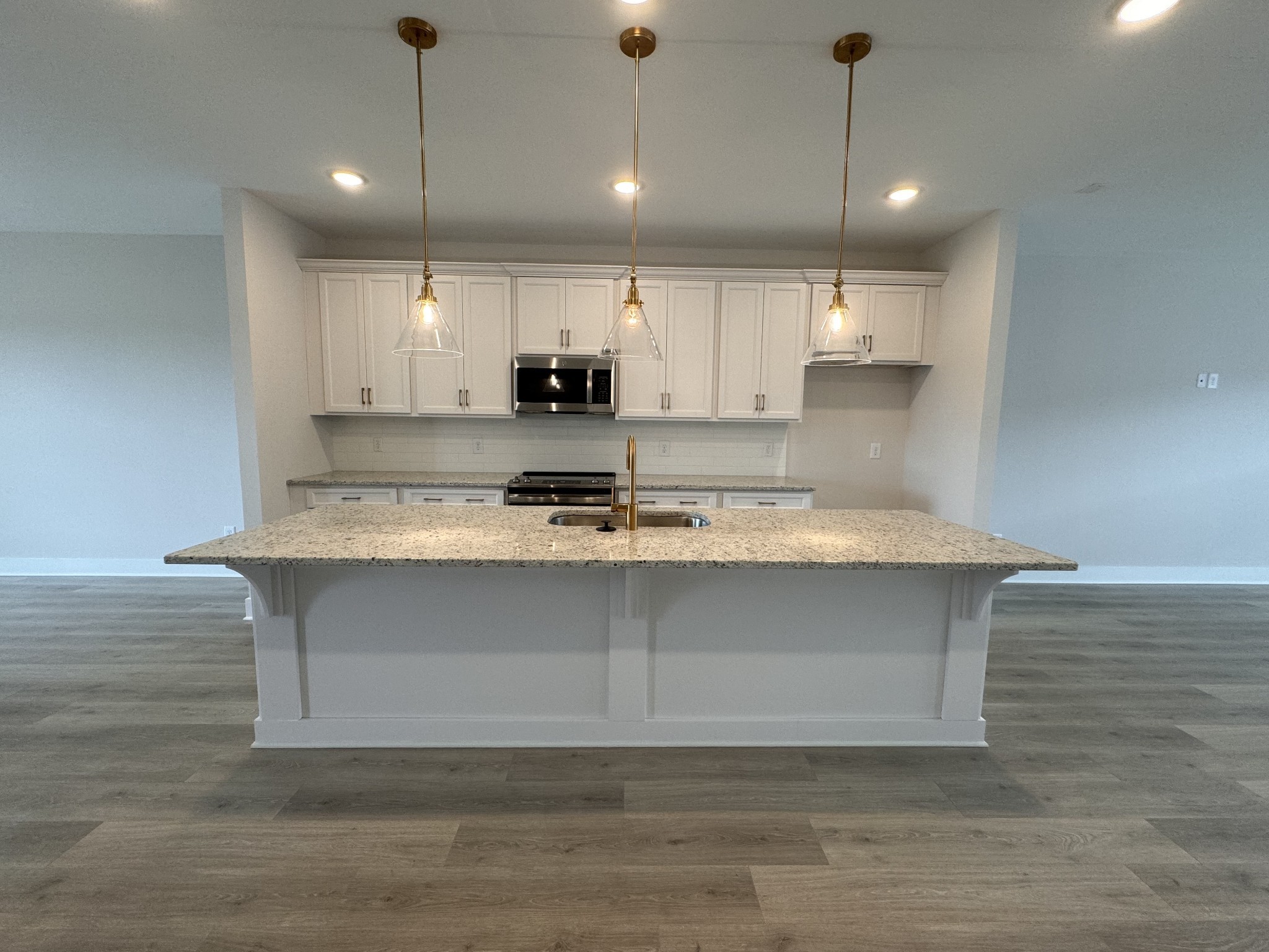 5009 Greentree Drive