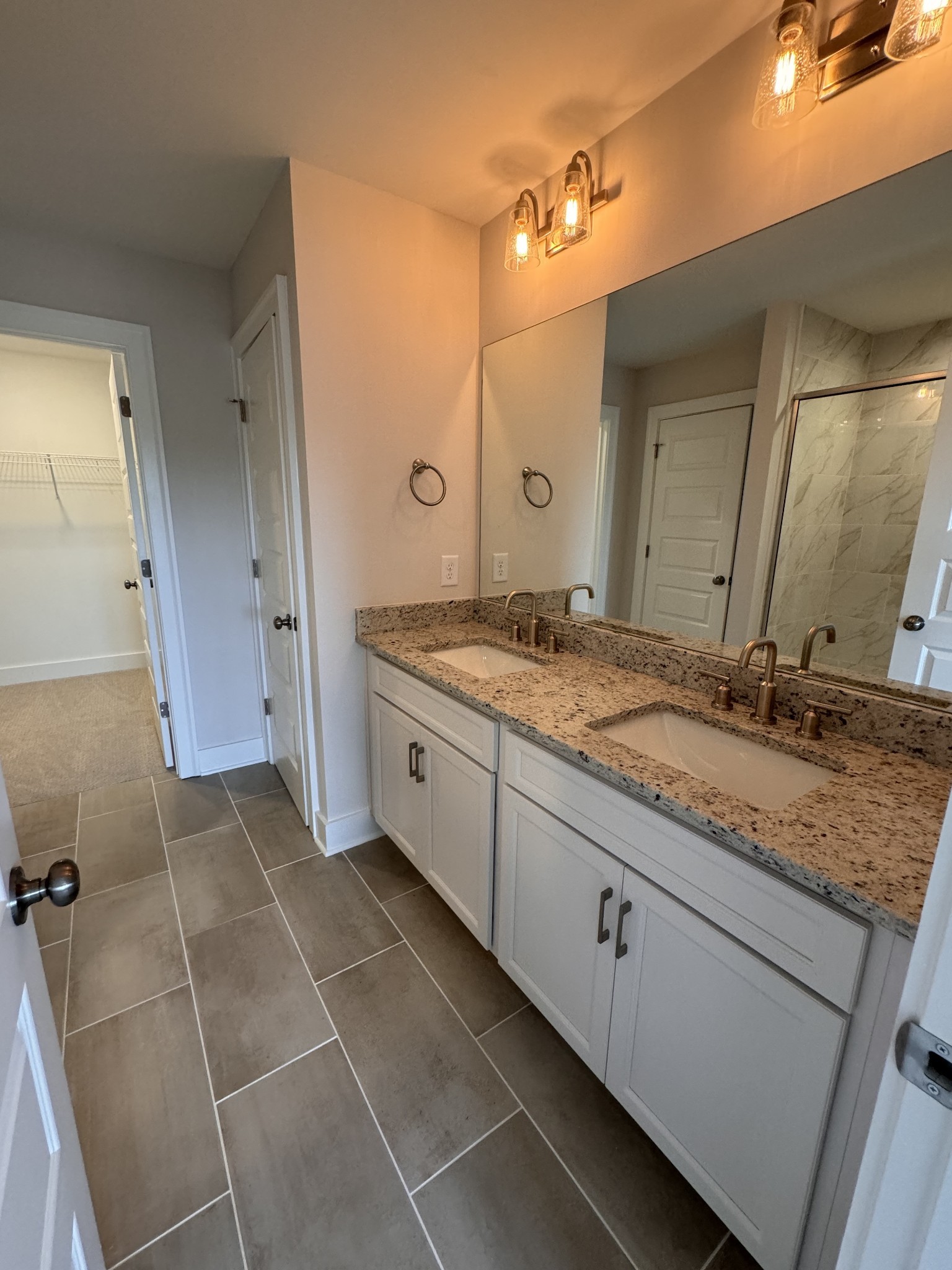 5009 Greentree Drive