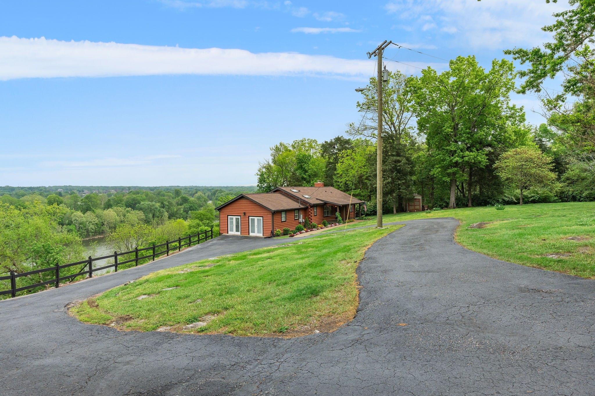 1441 Pawnee Trl