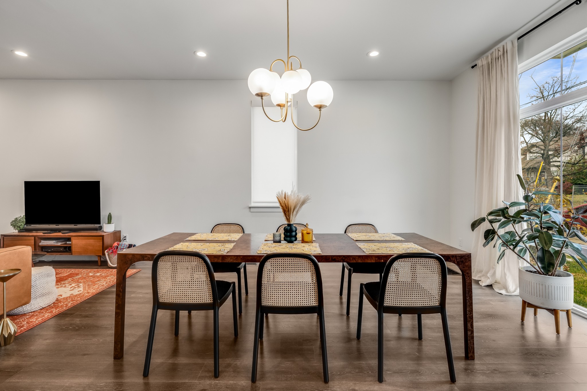 1300 Lischey Ave Unit: 6