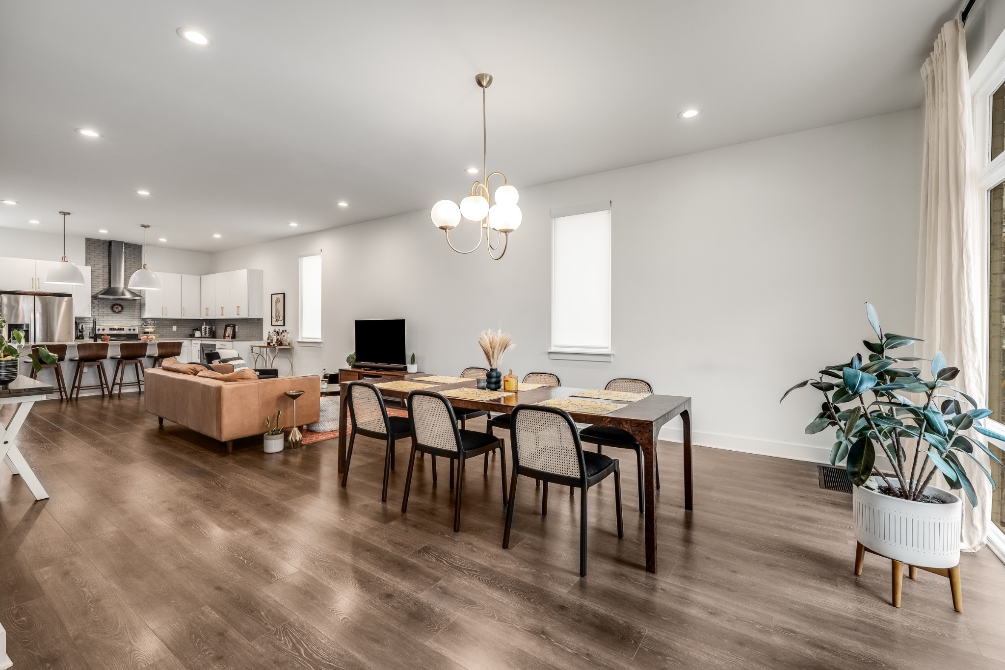 1300 Lischey Ave Unit: 6