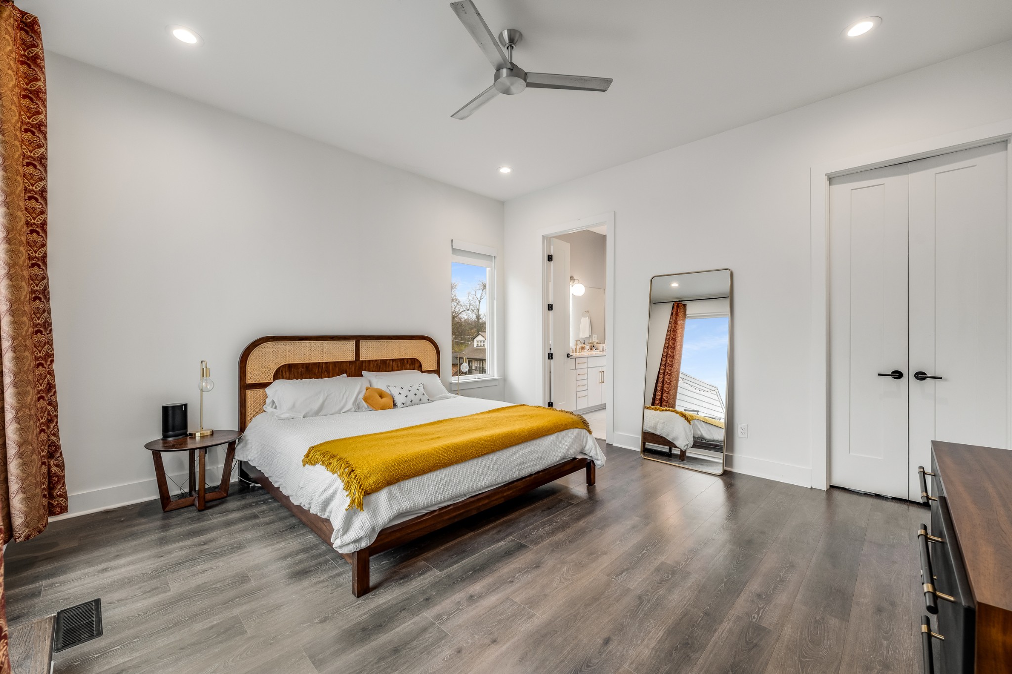 1300 Lischey Ave Unit: 6