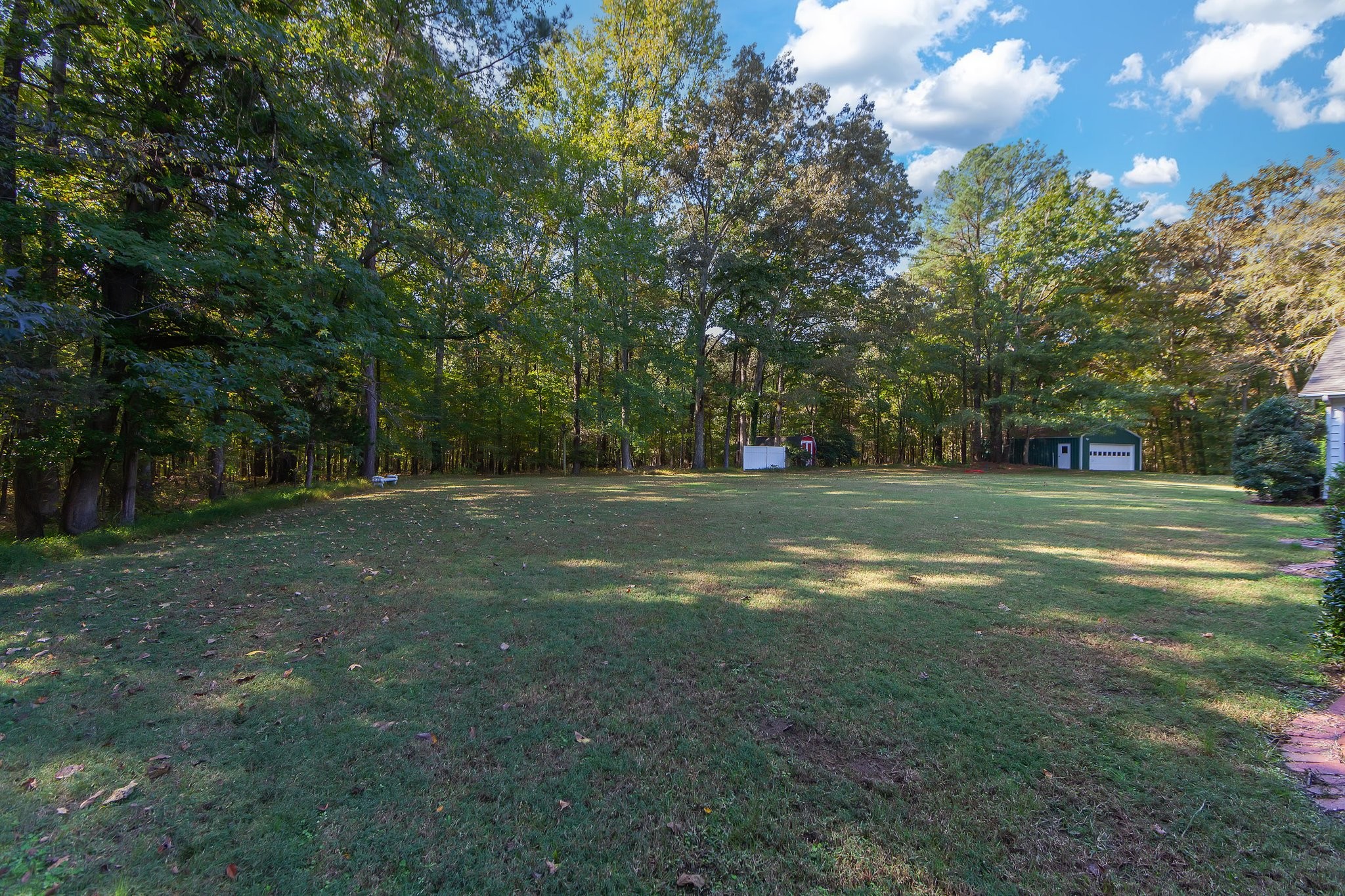 825 Barham Ln