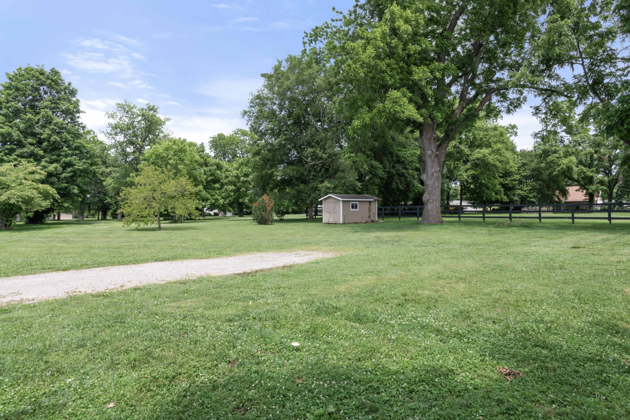 1579 Thompson Station Rd, W