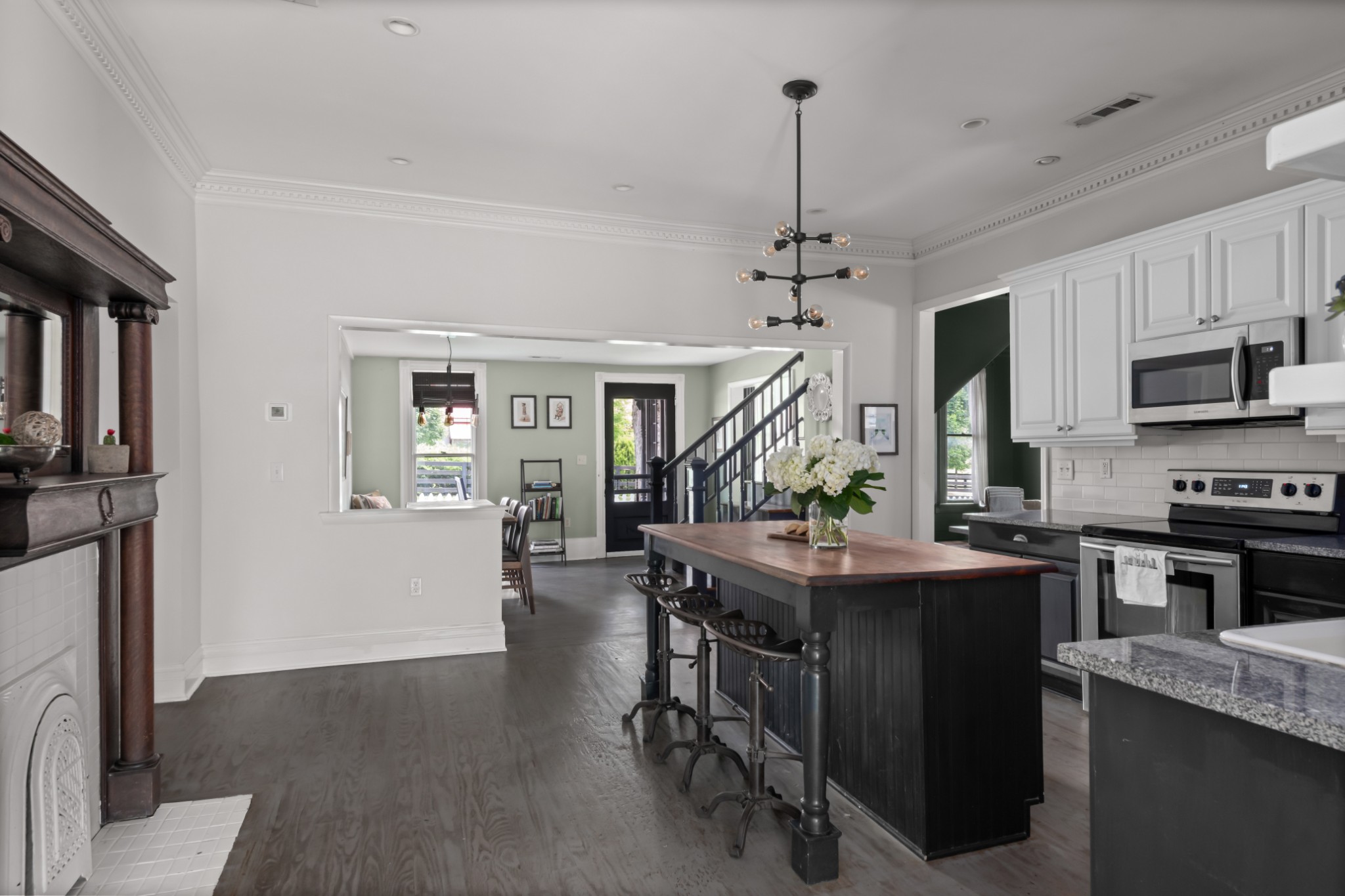 1579 Thompson Station Rd, W