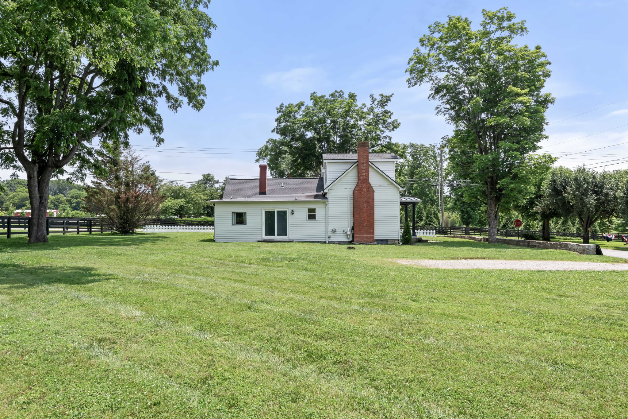 1579 Thompson Station Rd, W