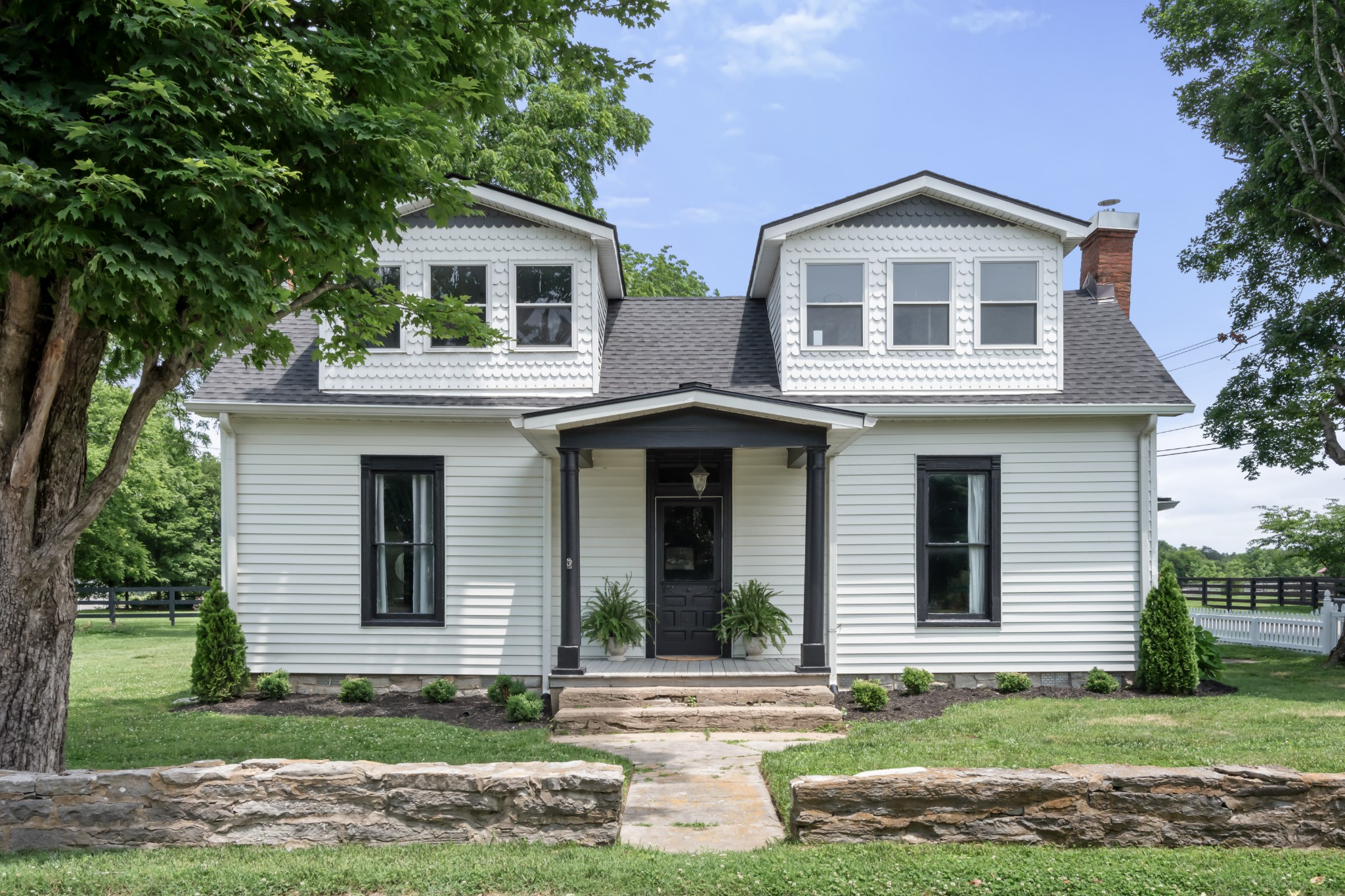 1579 Thompson Station Rd, W