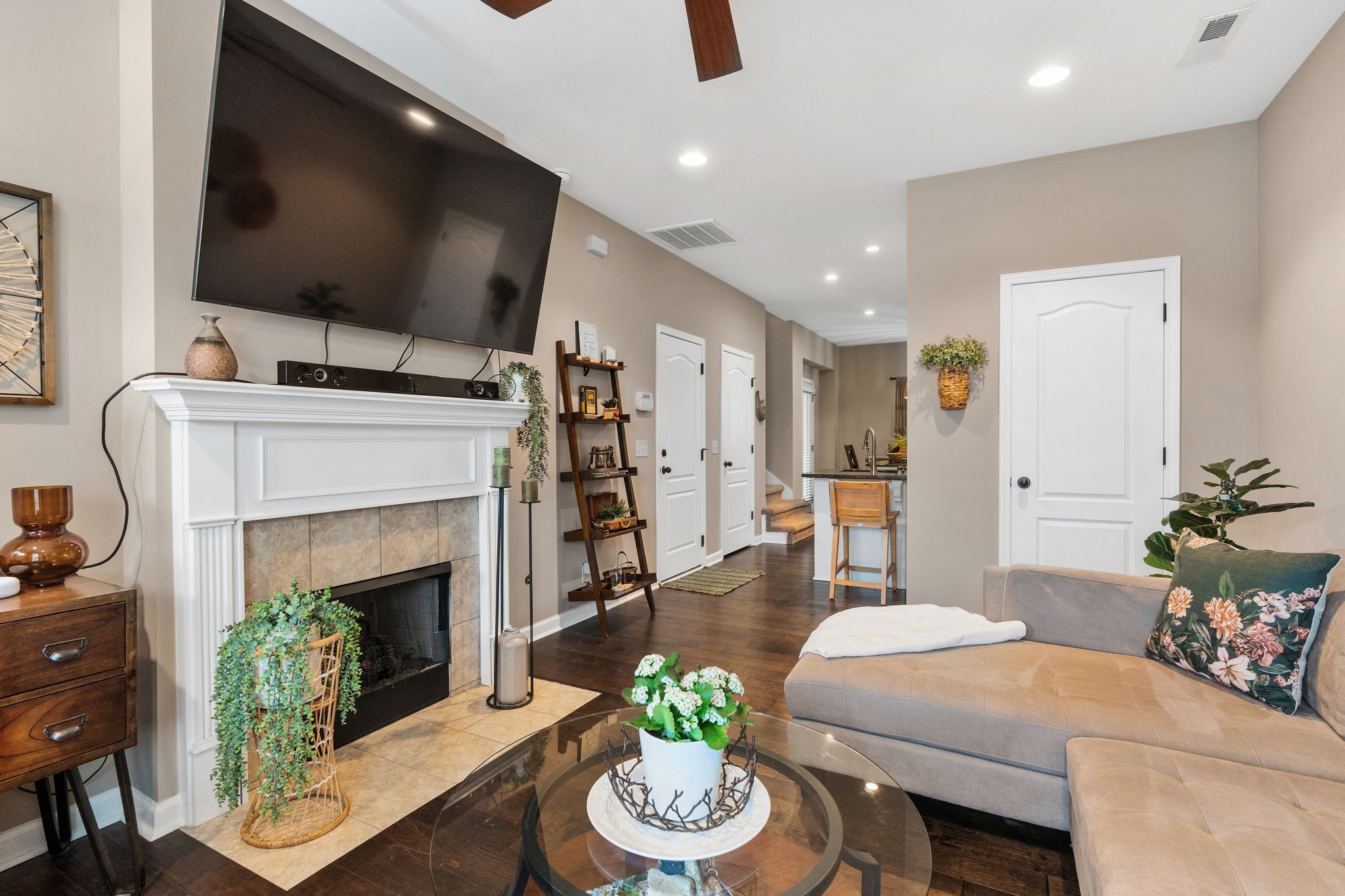 704 Indian Ridge Circle