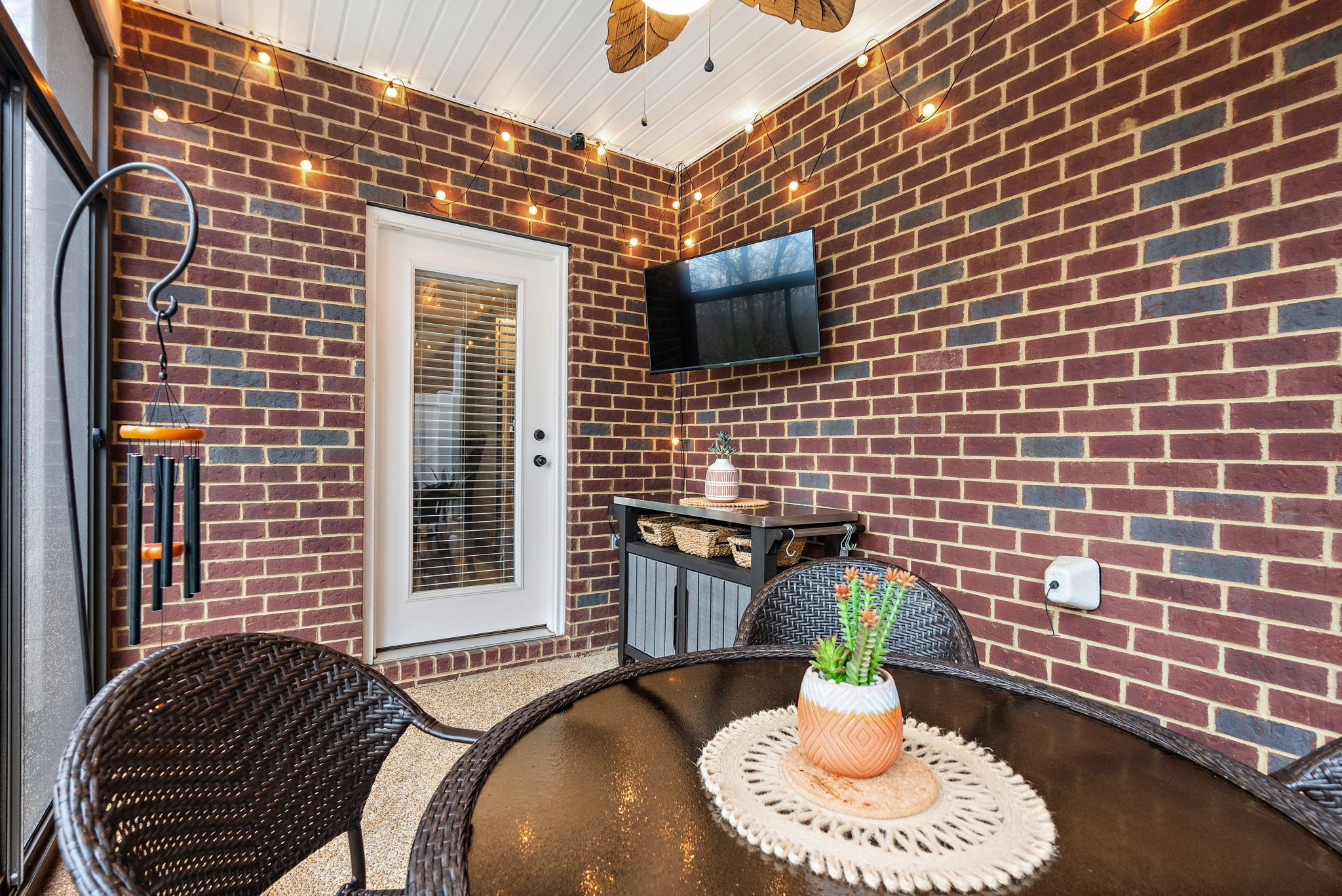 704 Indian Ridge Circle