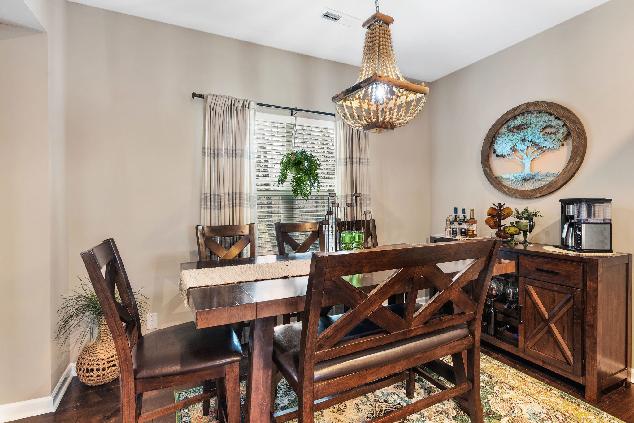 704 Indian Ridge Circle