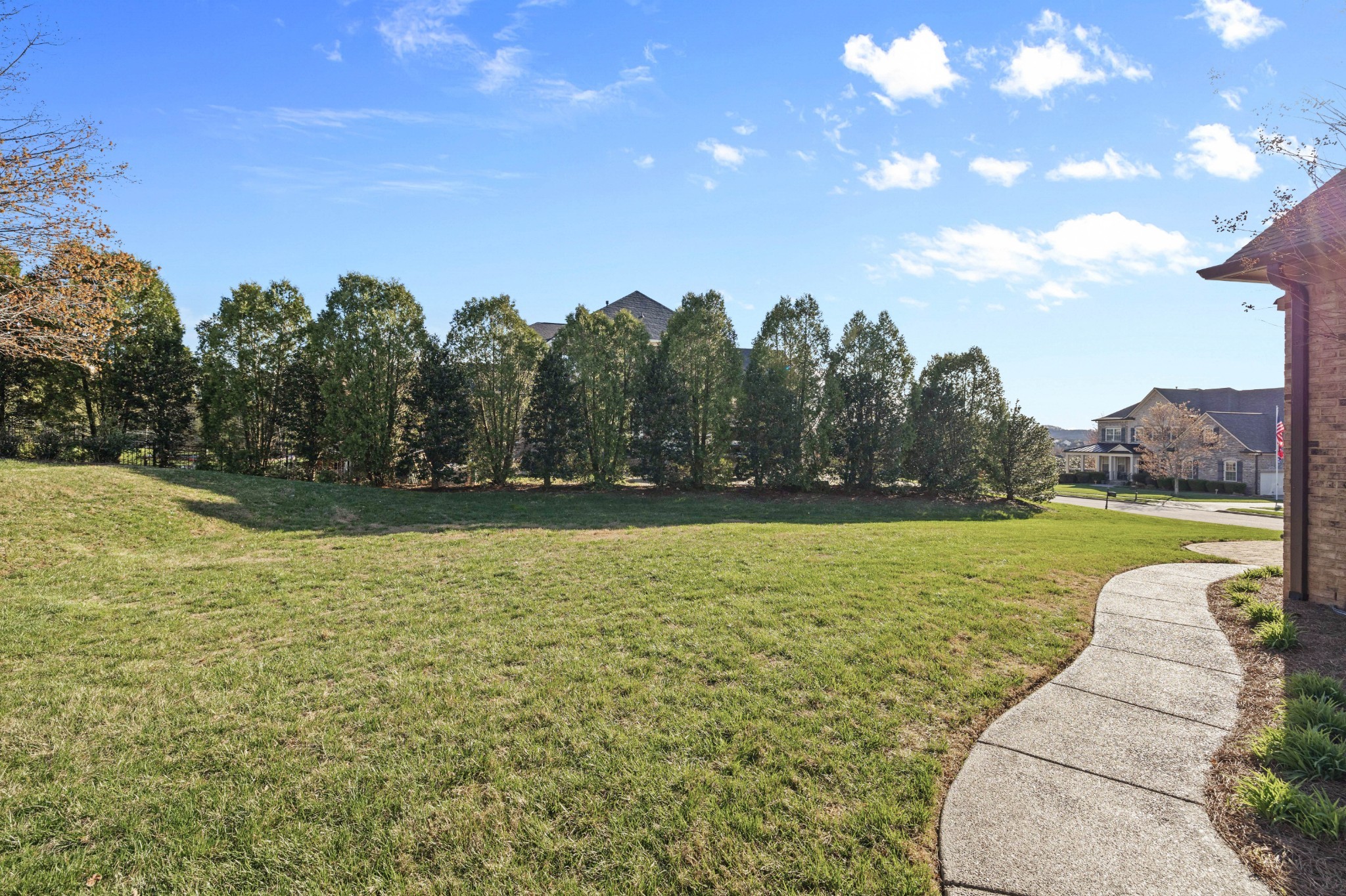 9509 Delamere Creek Ln