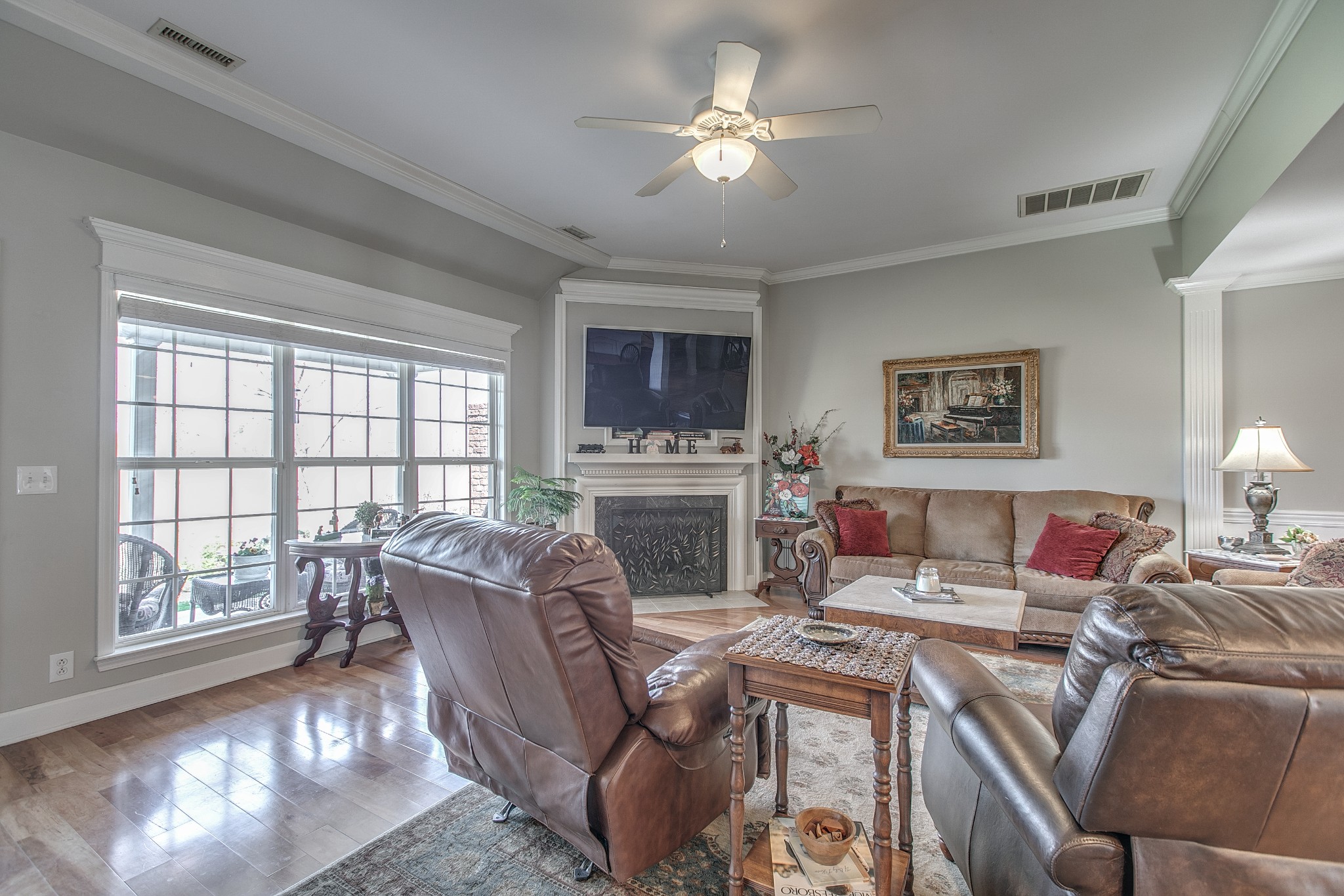 445 Golfview Ct