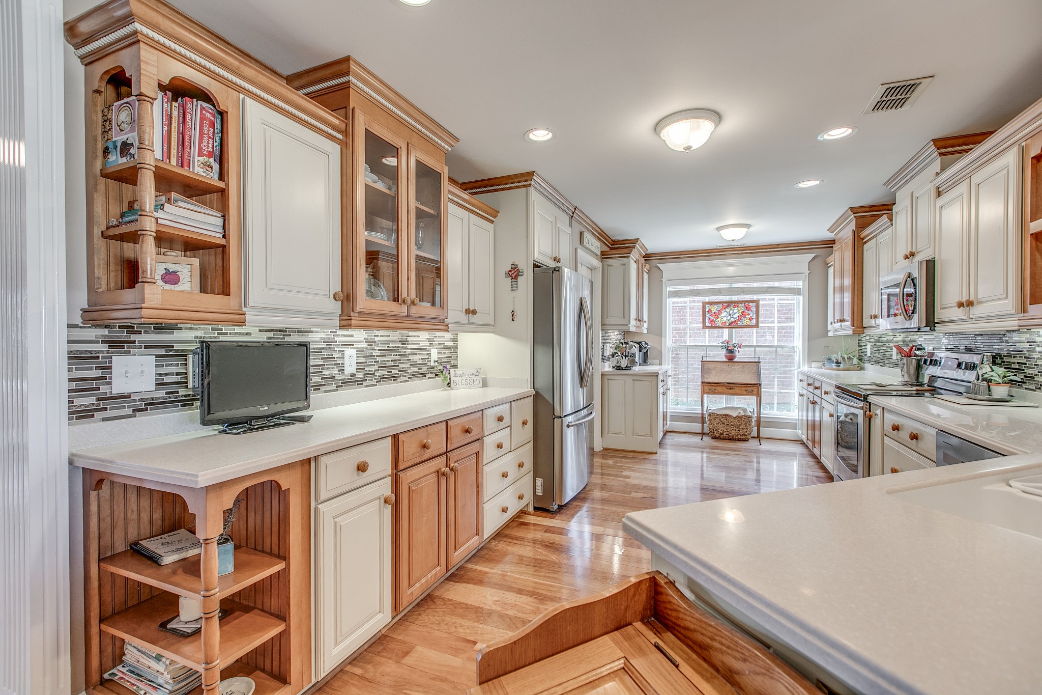 445 Golfview Ct