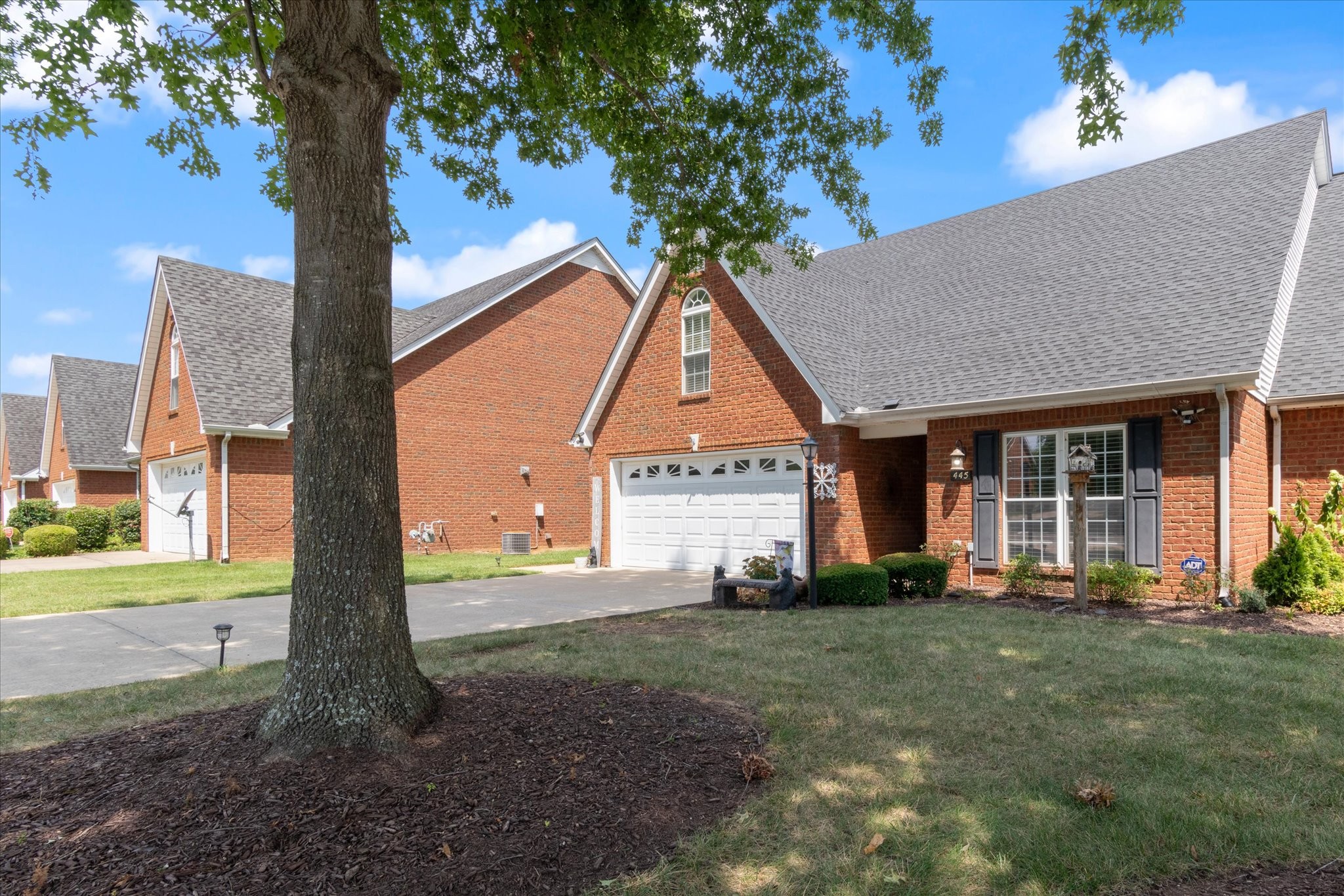445 Golfview Ct