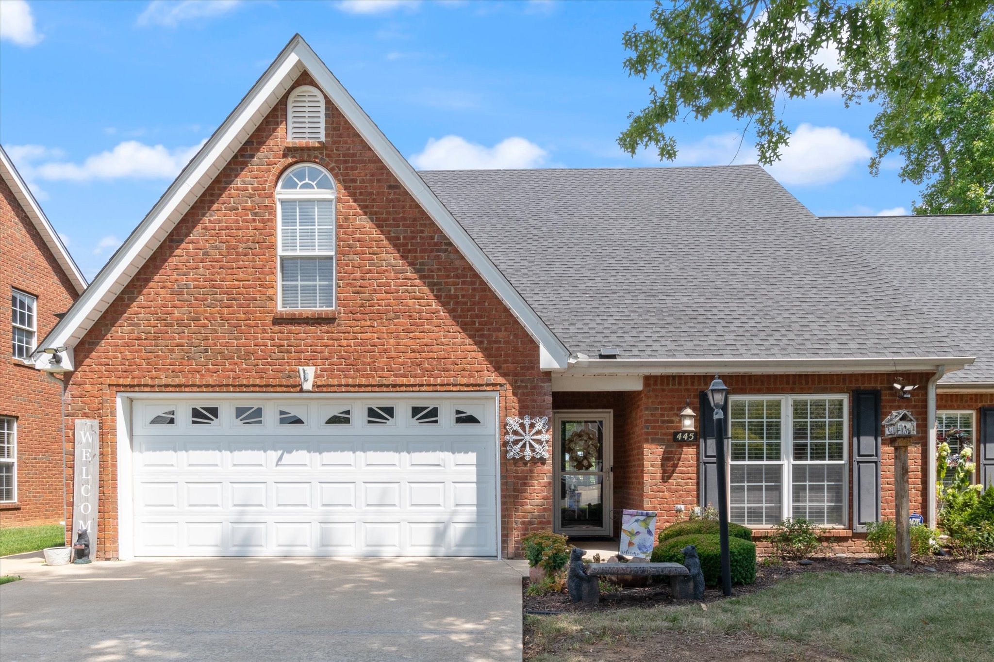 445 Golfview Ct