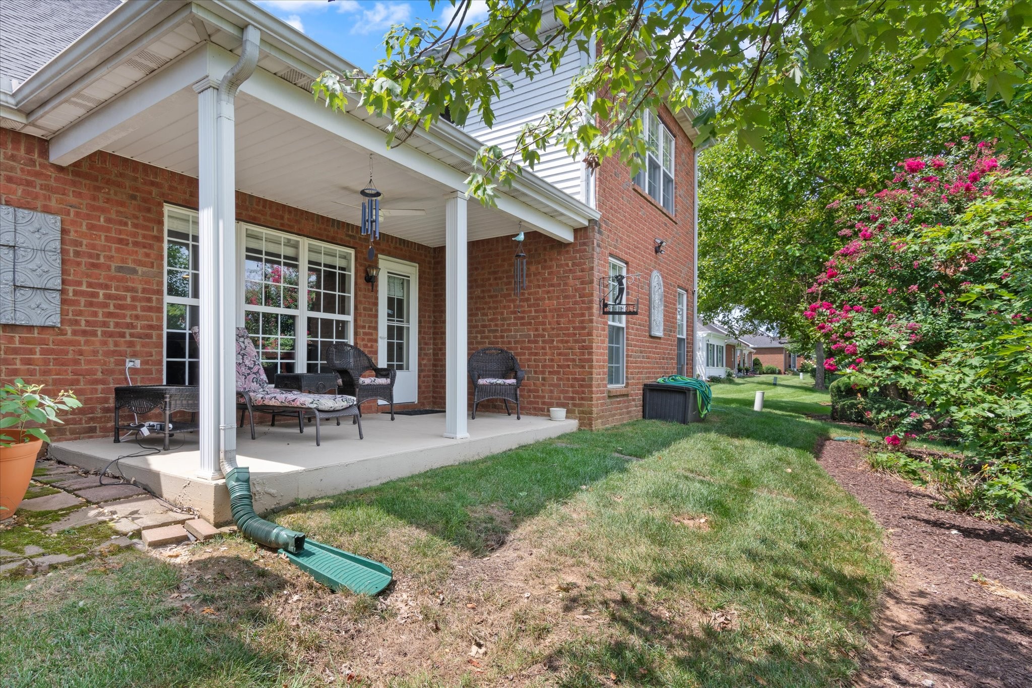 445 Golfview Ct