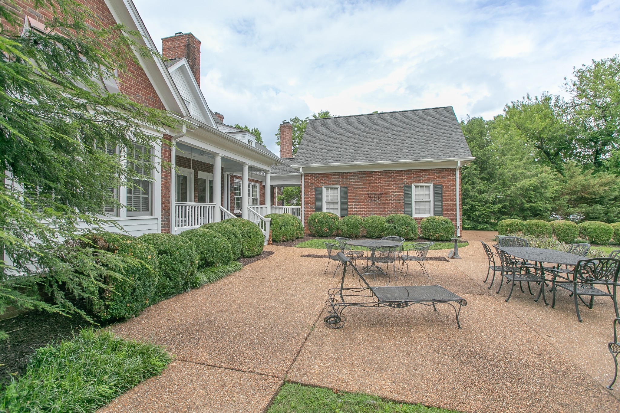 926 East Main Street
