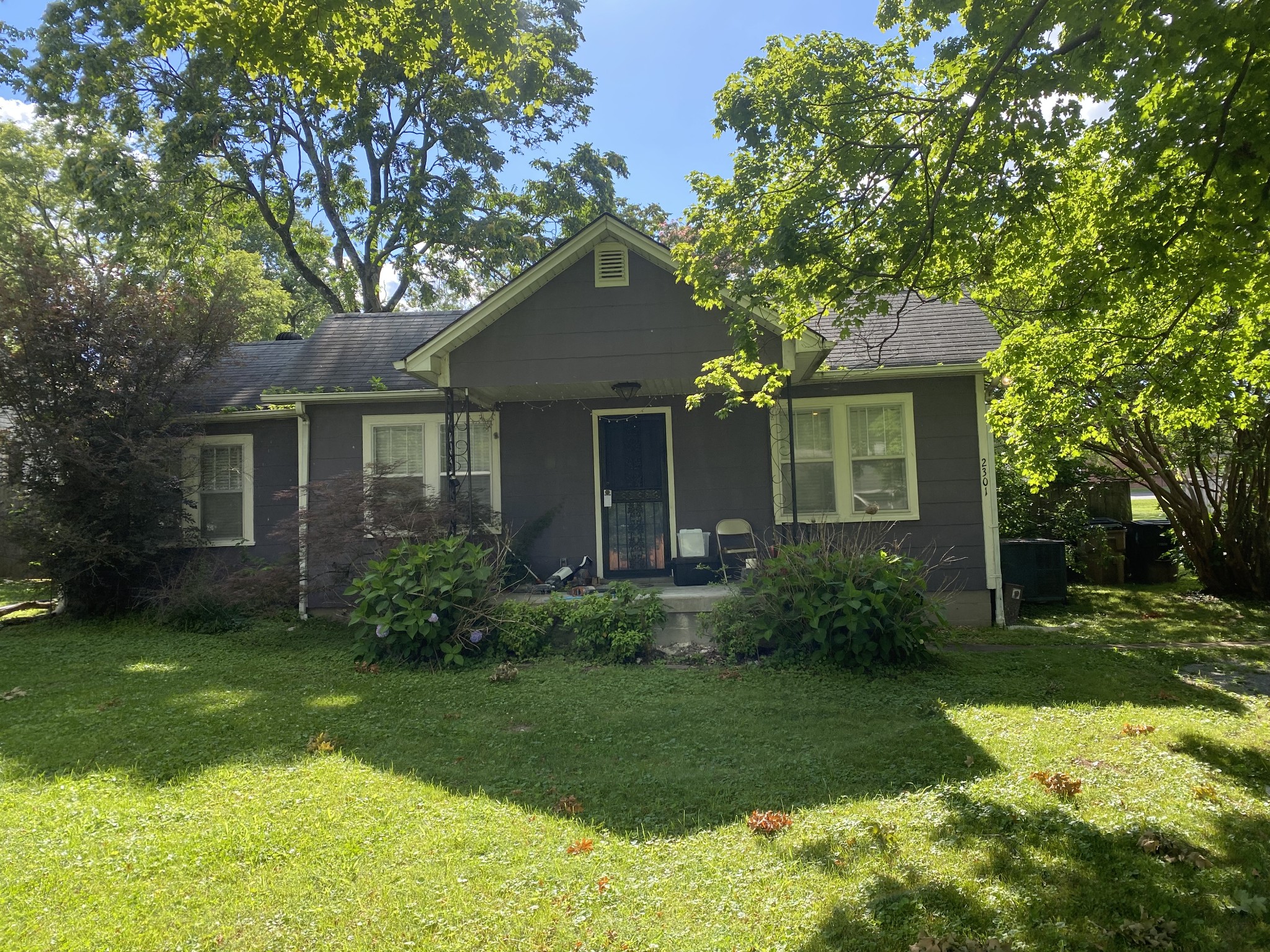 2301 Foster Ave