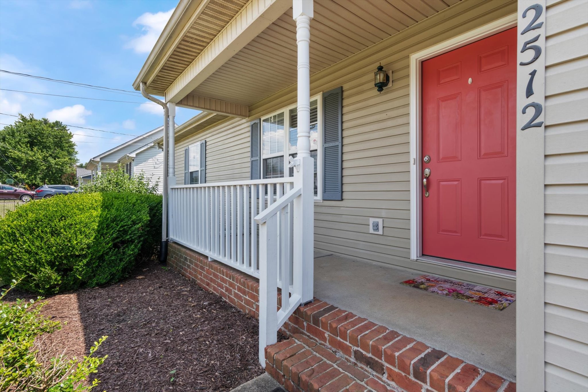 2512 Lismore Dr