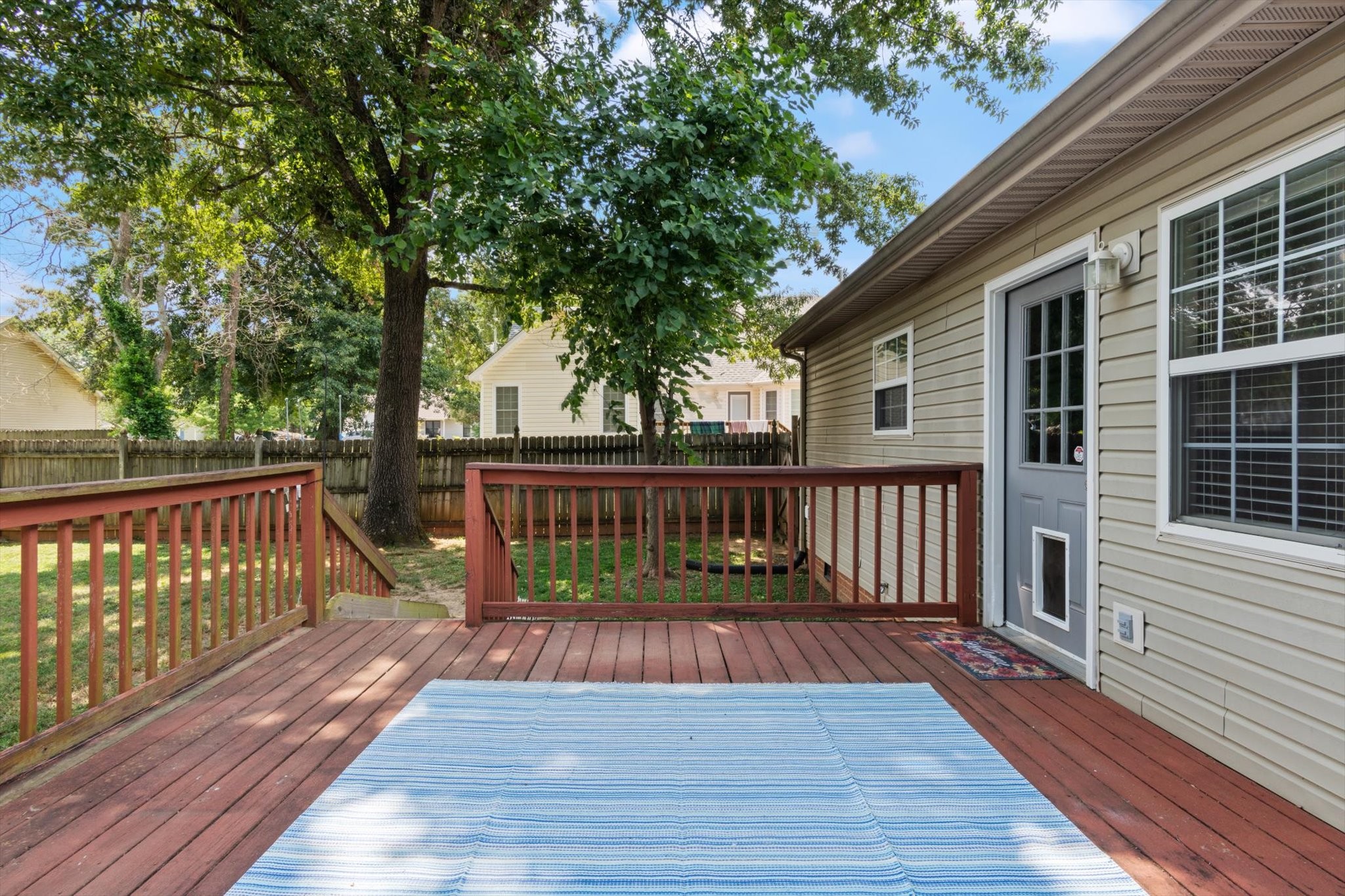 2512 Lismore Dr
