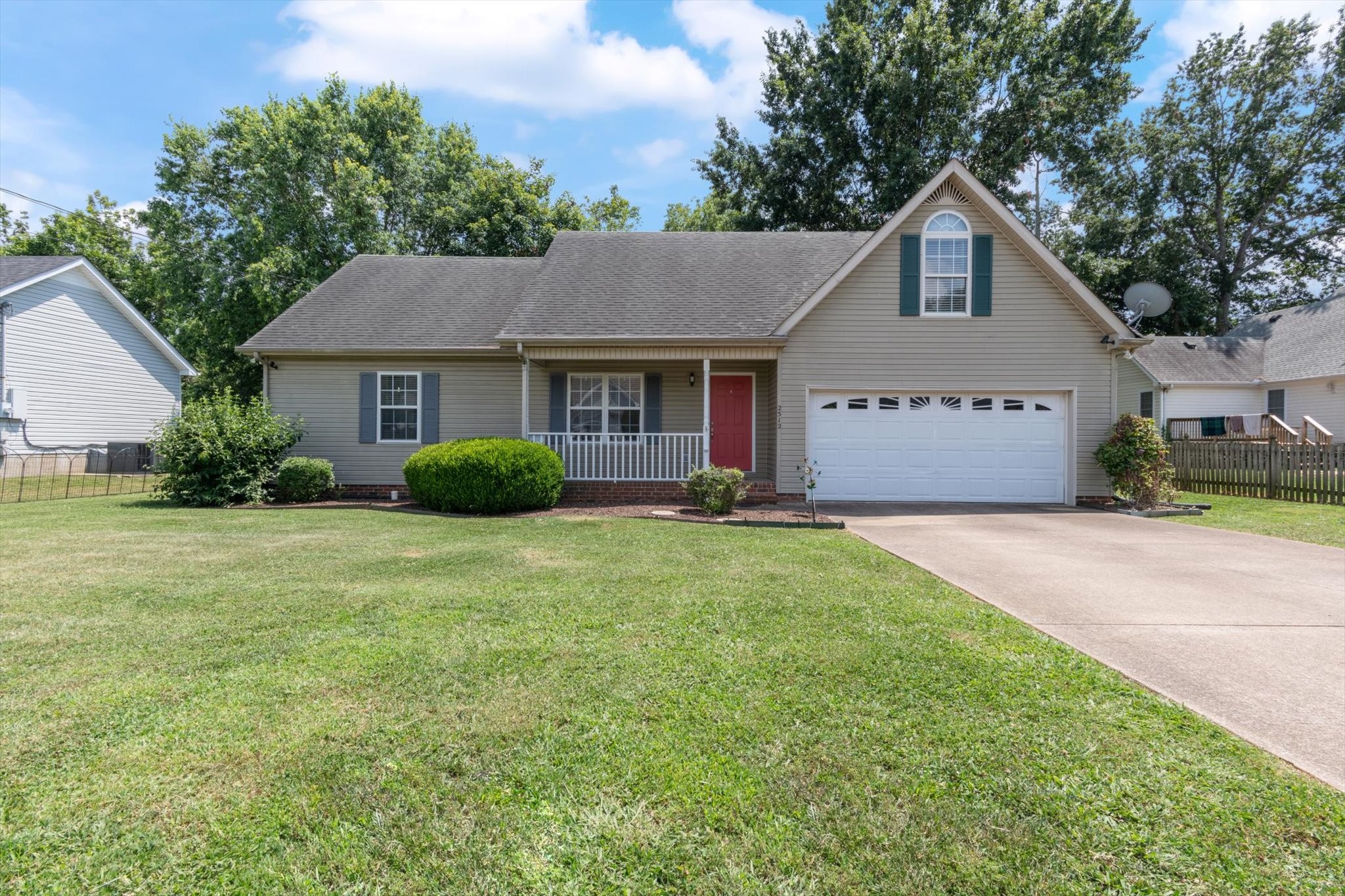 2512 Lismore Dr