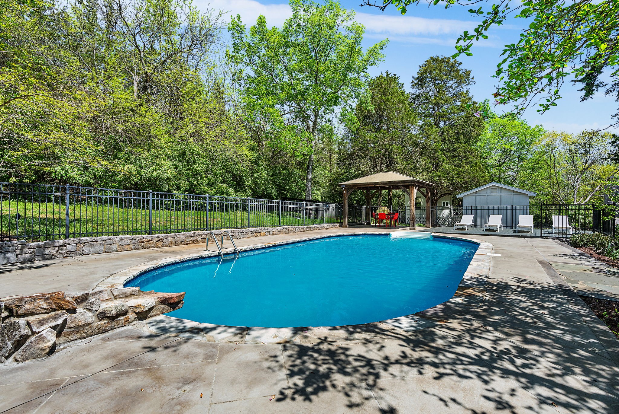1000 Perkins Ln