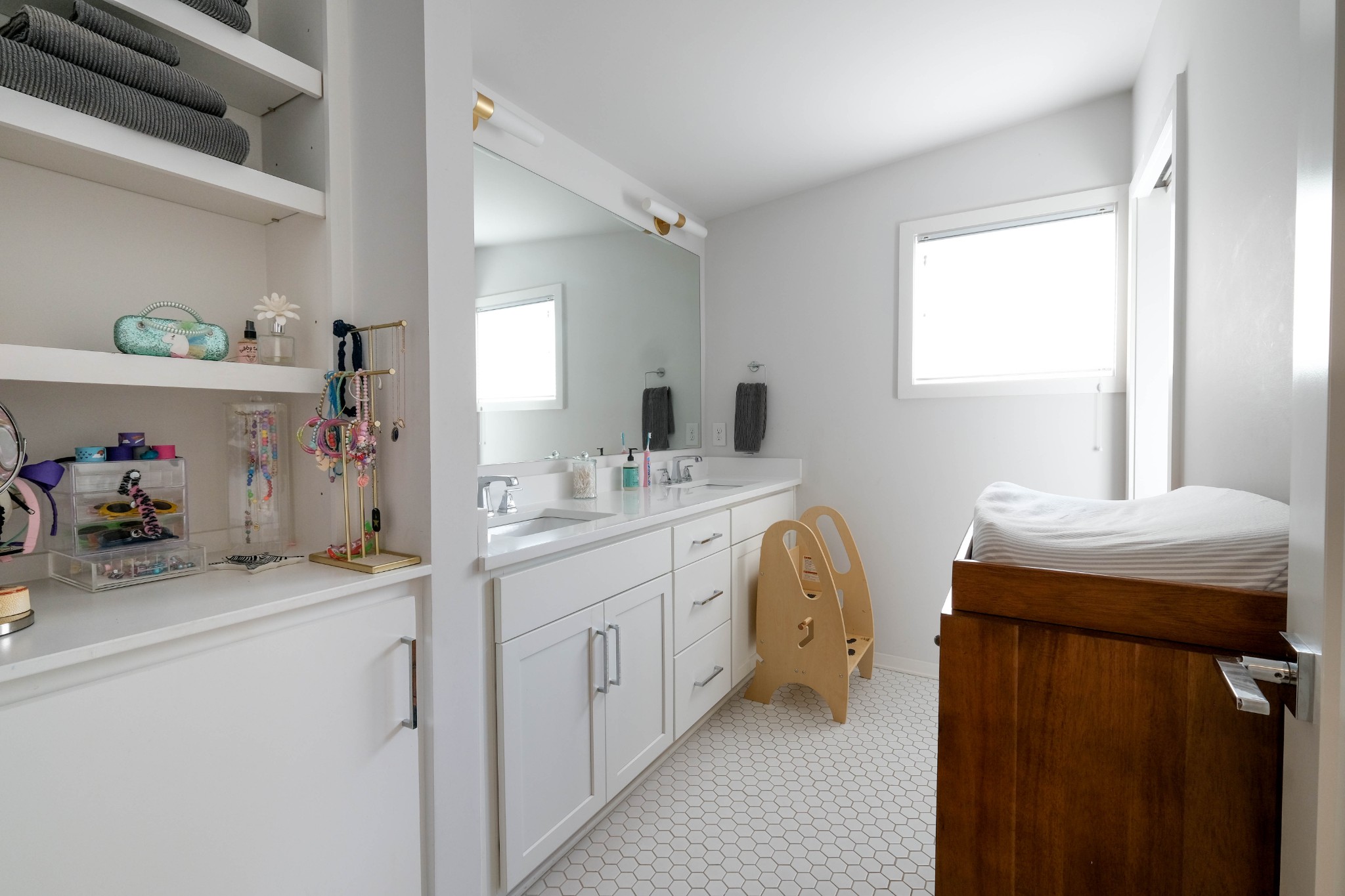 2101 Fernwood Dr