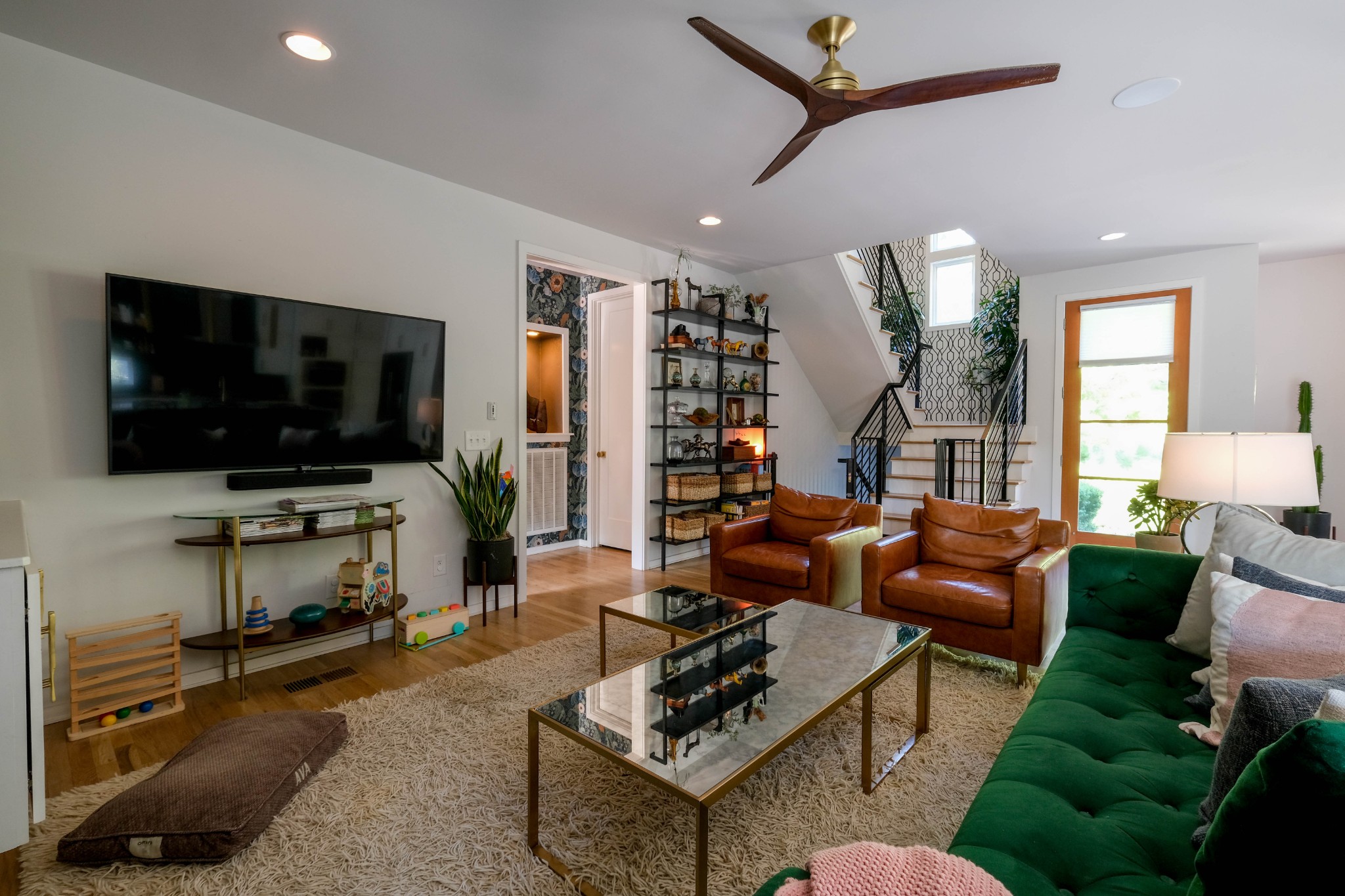2101 Fernwood Dr