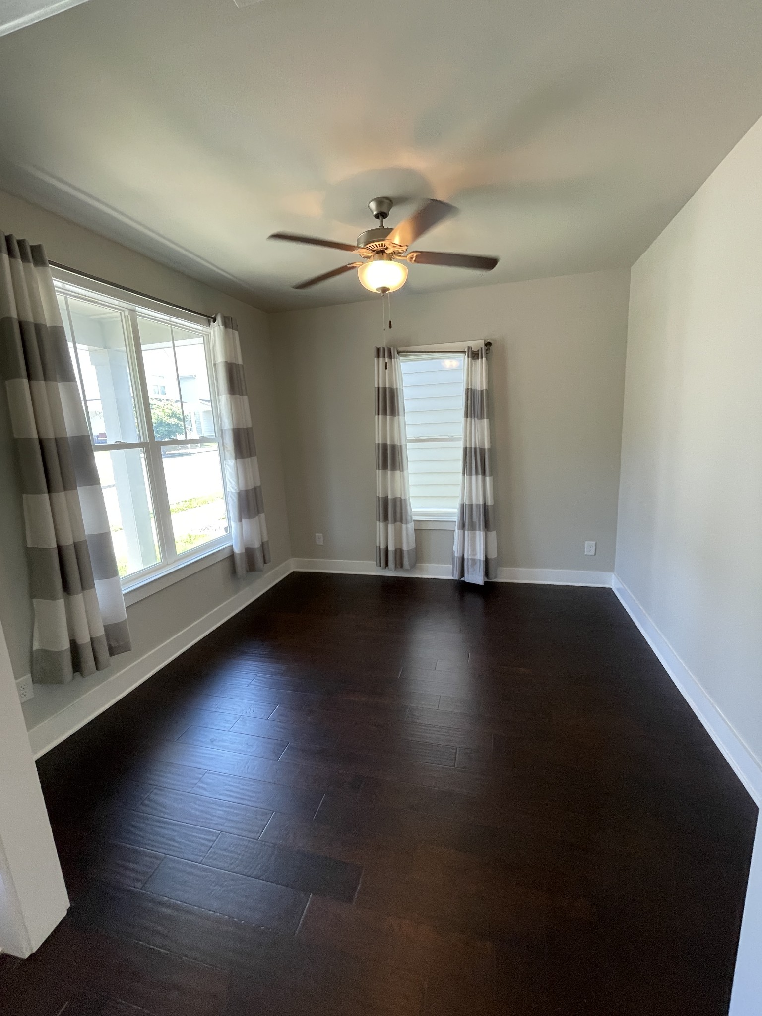 752 Cottage Park Dr