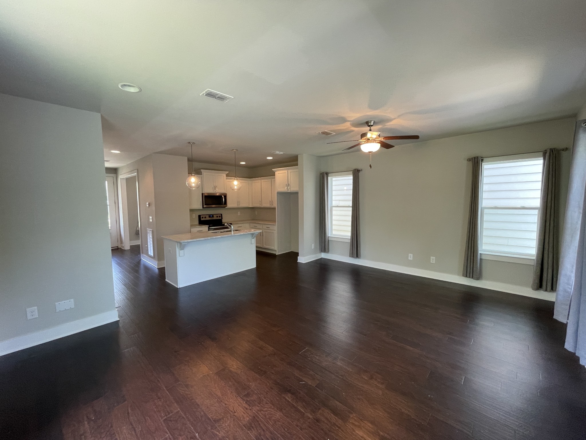 752 Cottage Park Dr